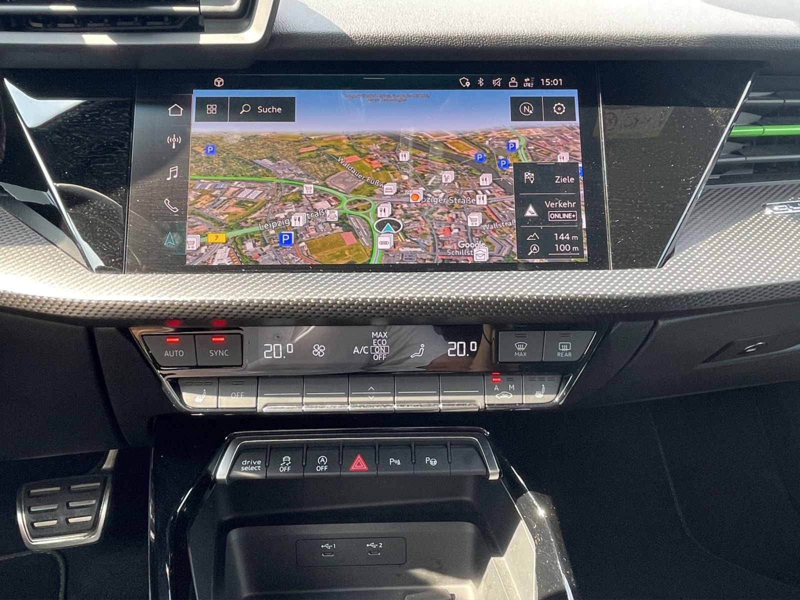 Audi - RS 3 Limousine_14