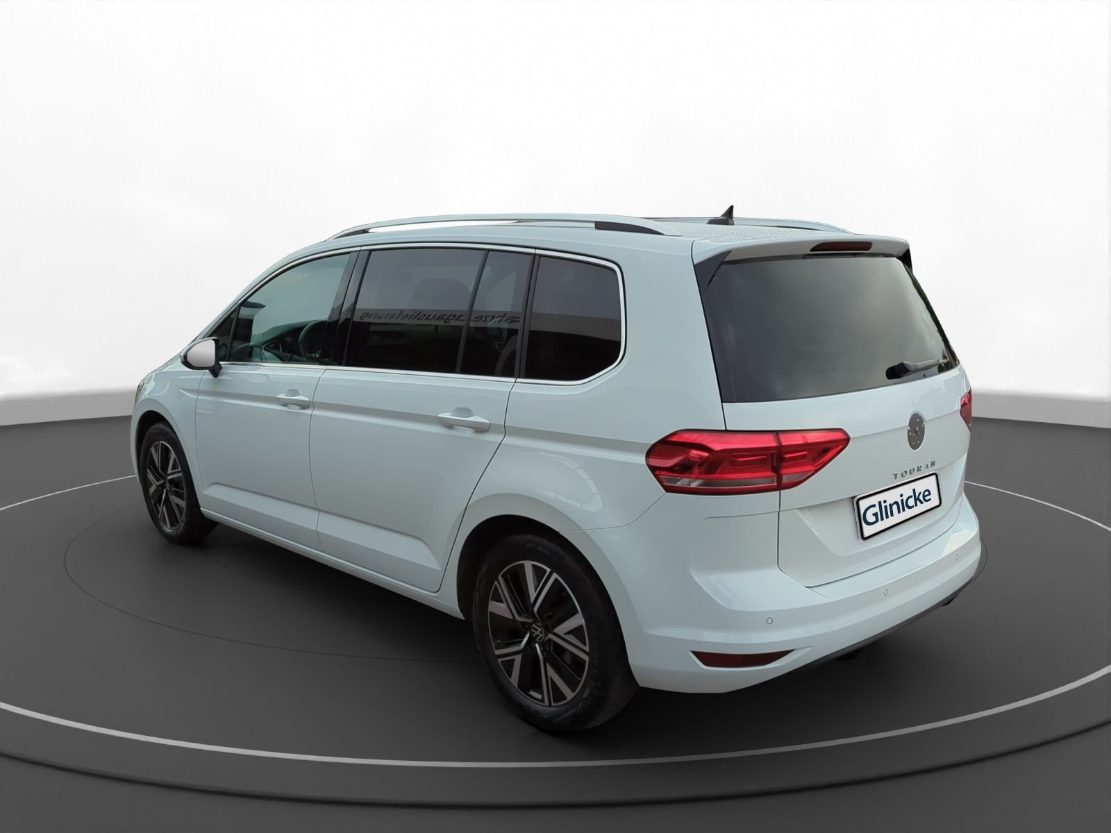 Volkswagen - Touran_8