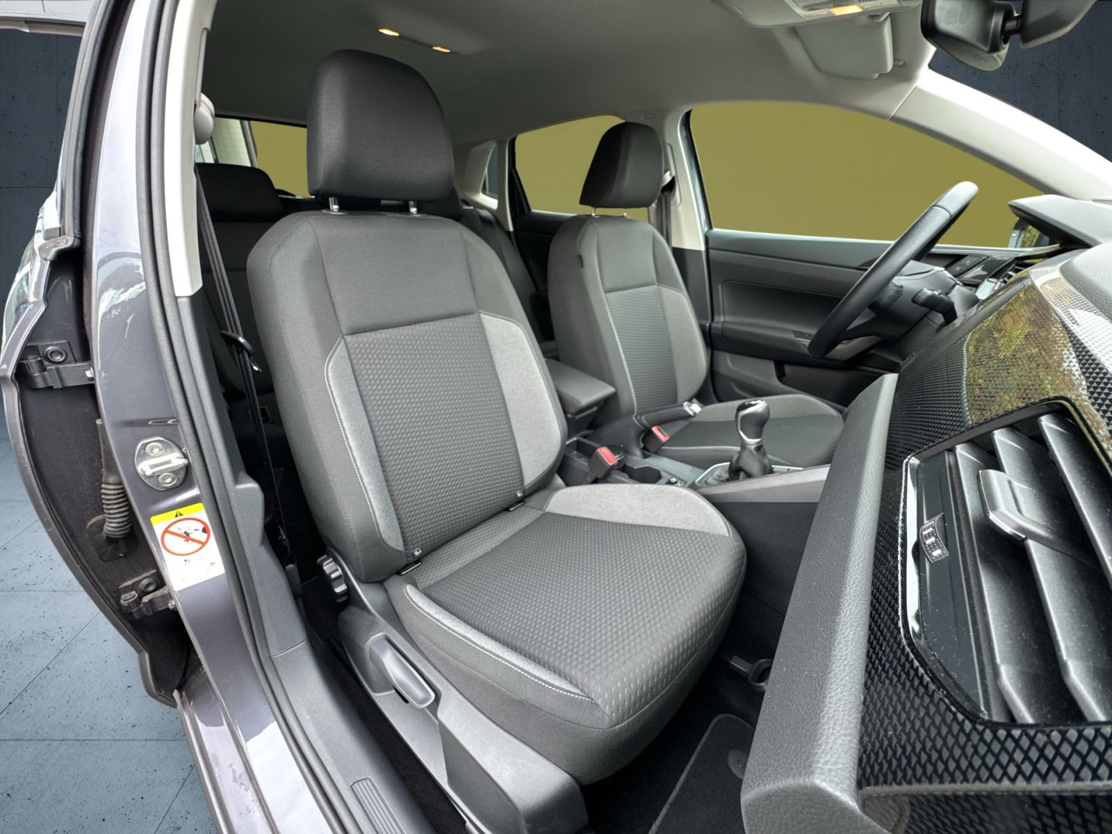 Volkswagen - Polo_16