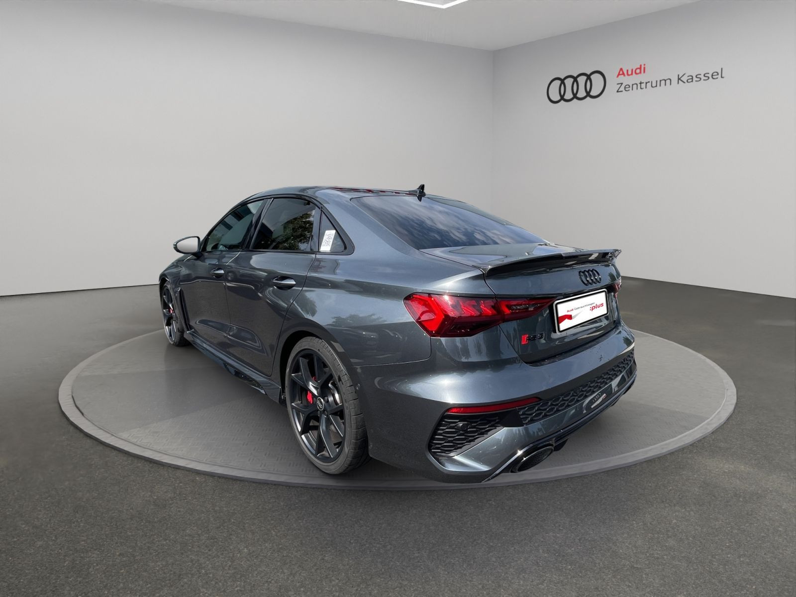 Audi - RS 3 Limousine_5
