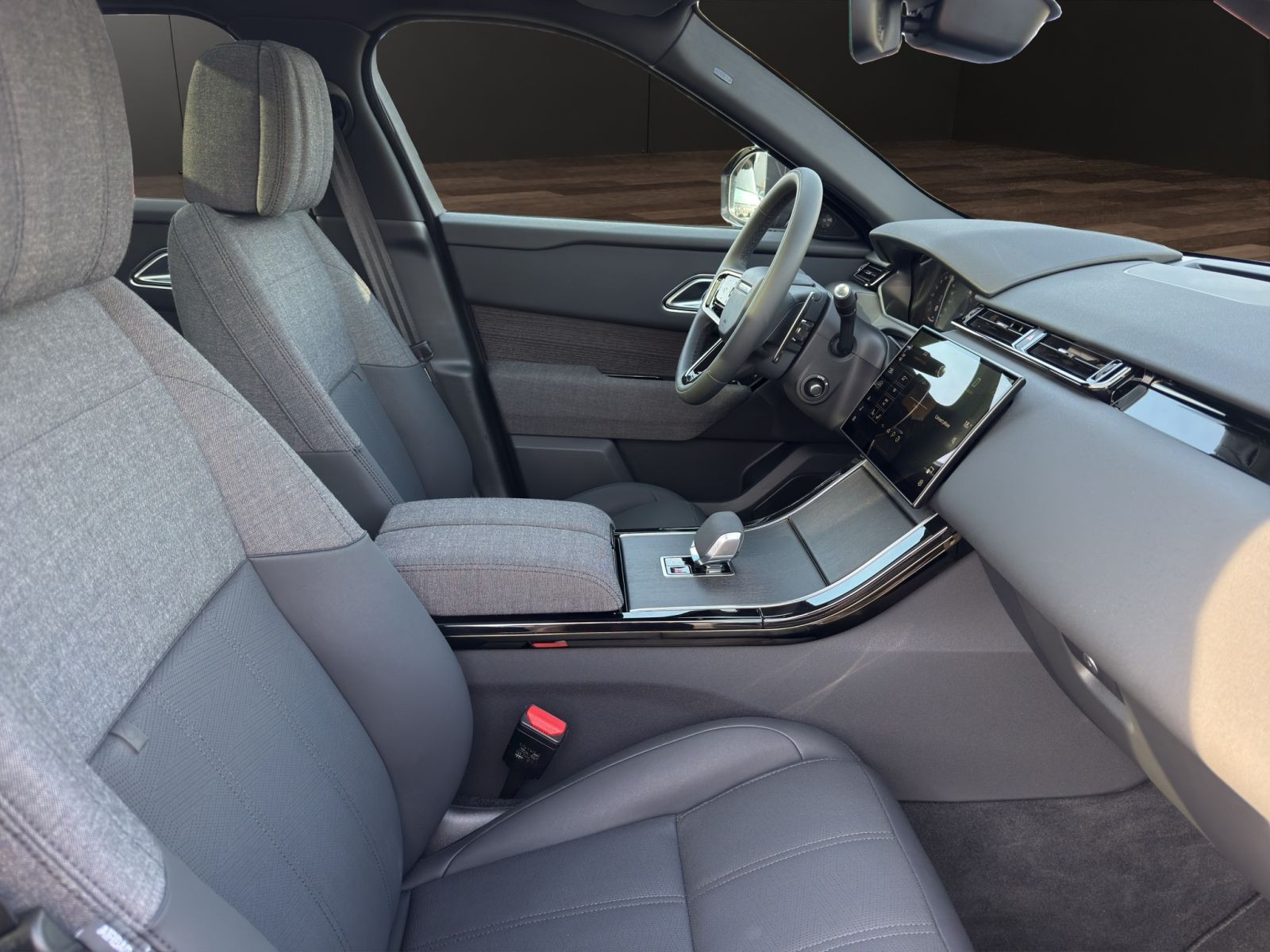 Land Rover - Range Rover Velar_7