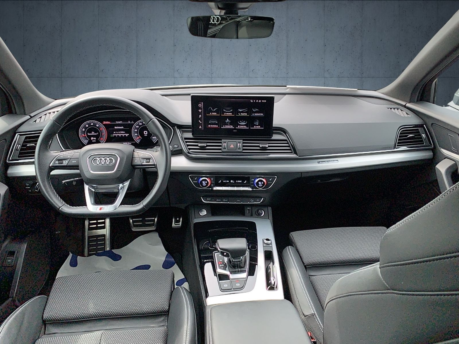 Audi - Q5_13