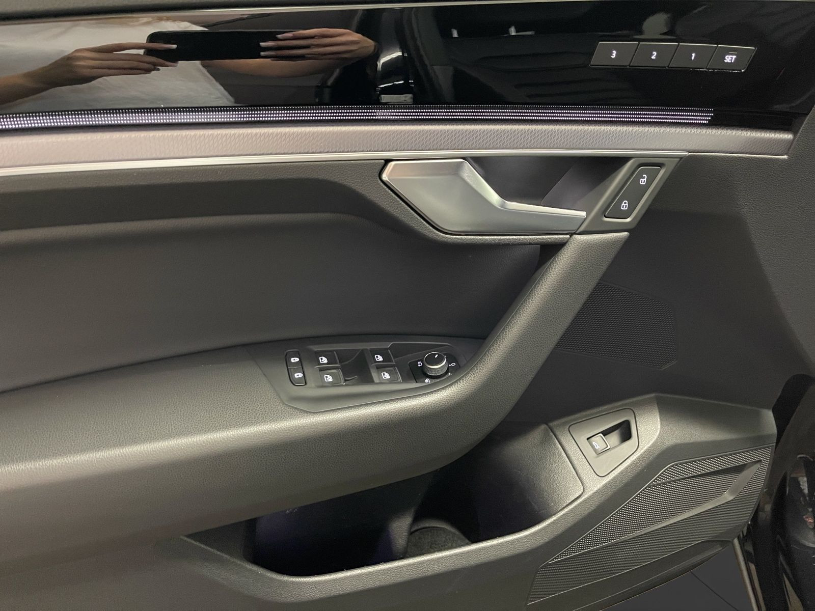 Volkswagen - Touareg_12