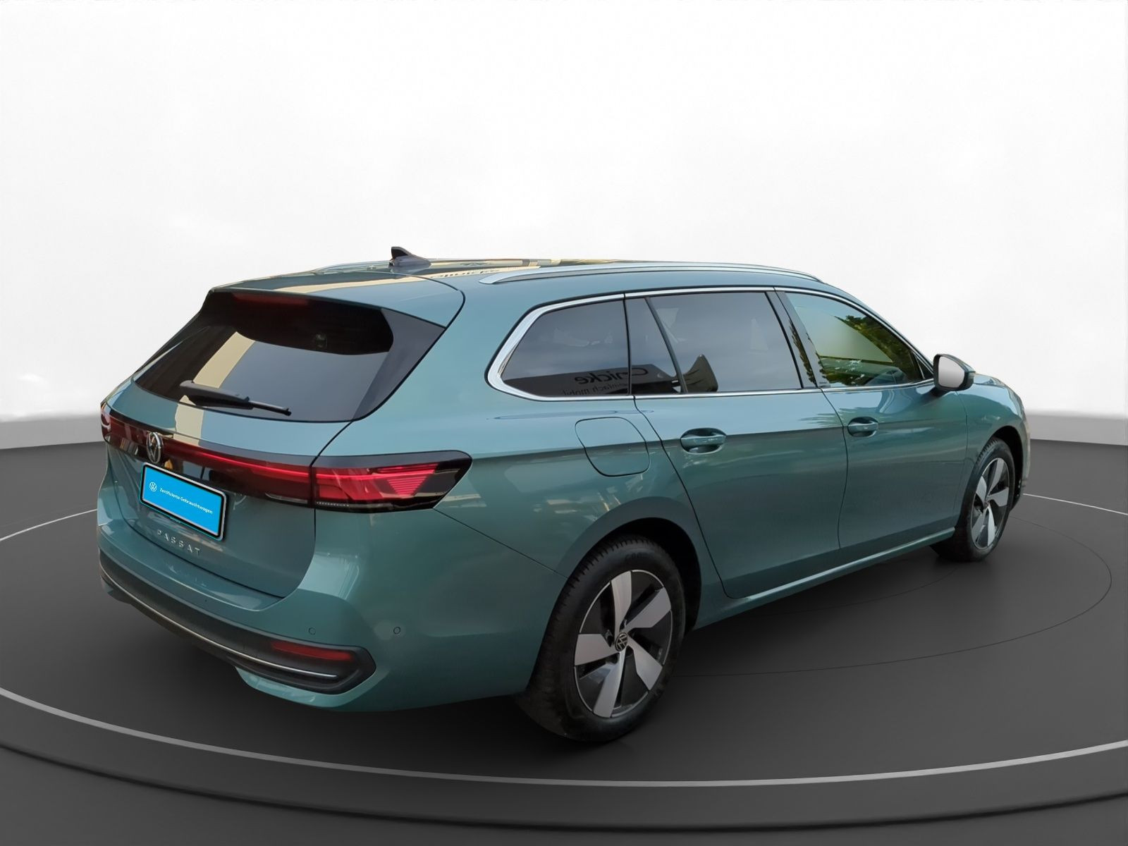 Volkswagen - Passat Variant_11