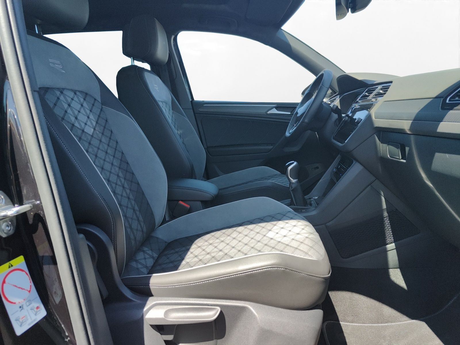 Volkswagen - Tiguan_11