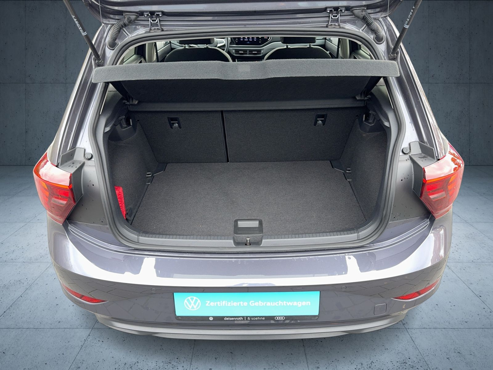 Volkswagen - Polo_13