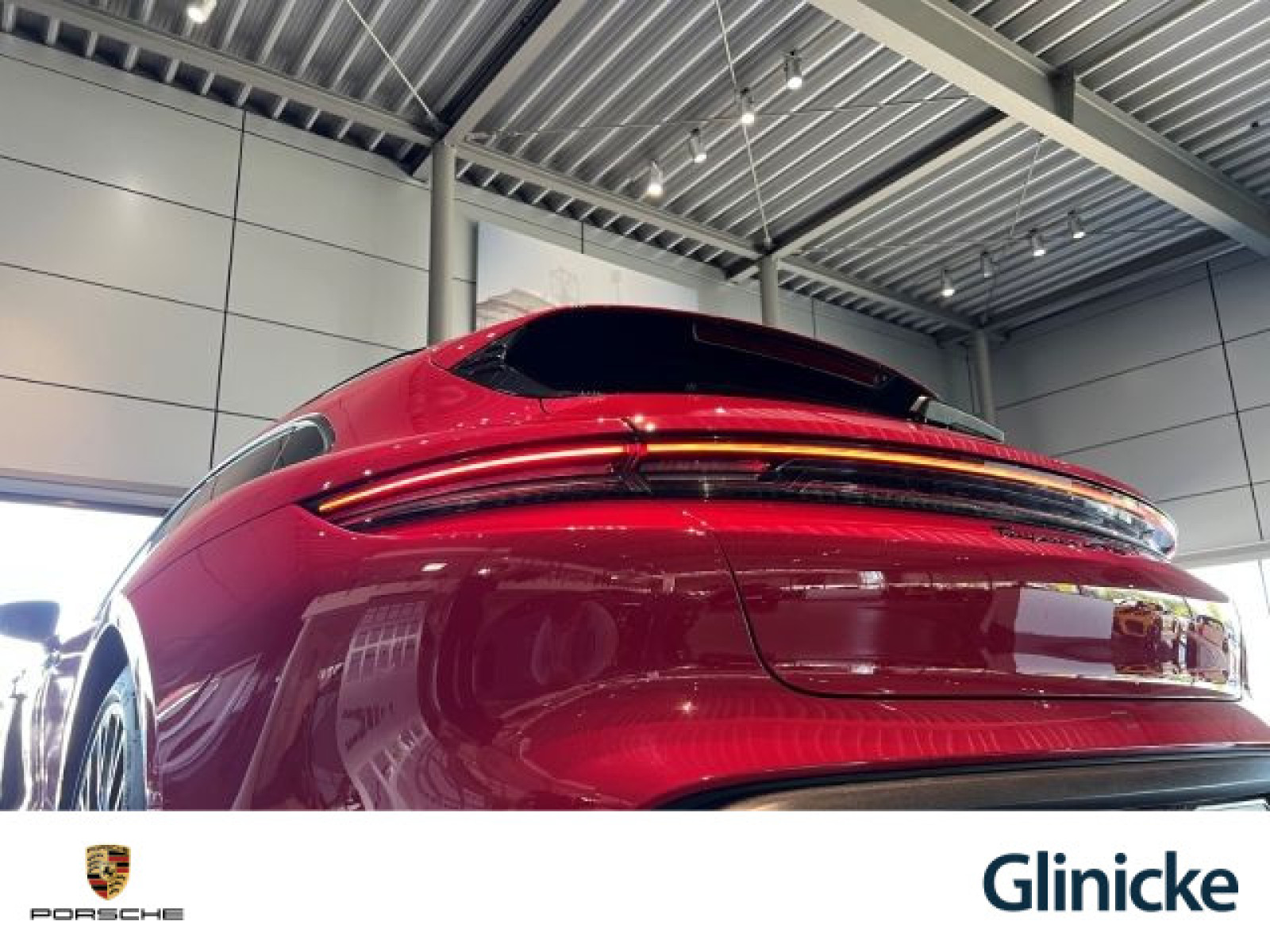 Porsche - Taycan_34