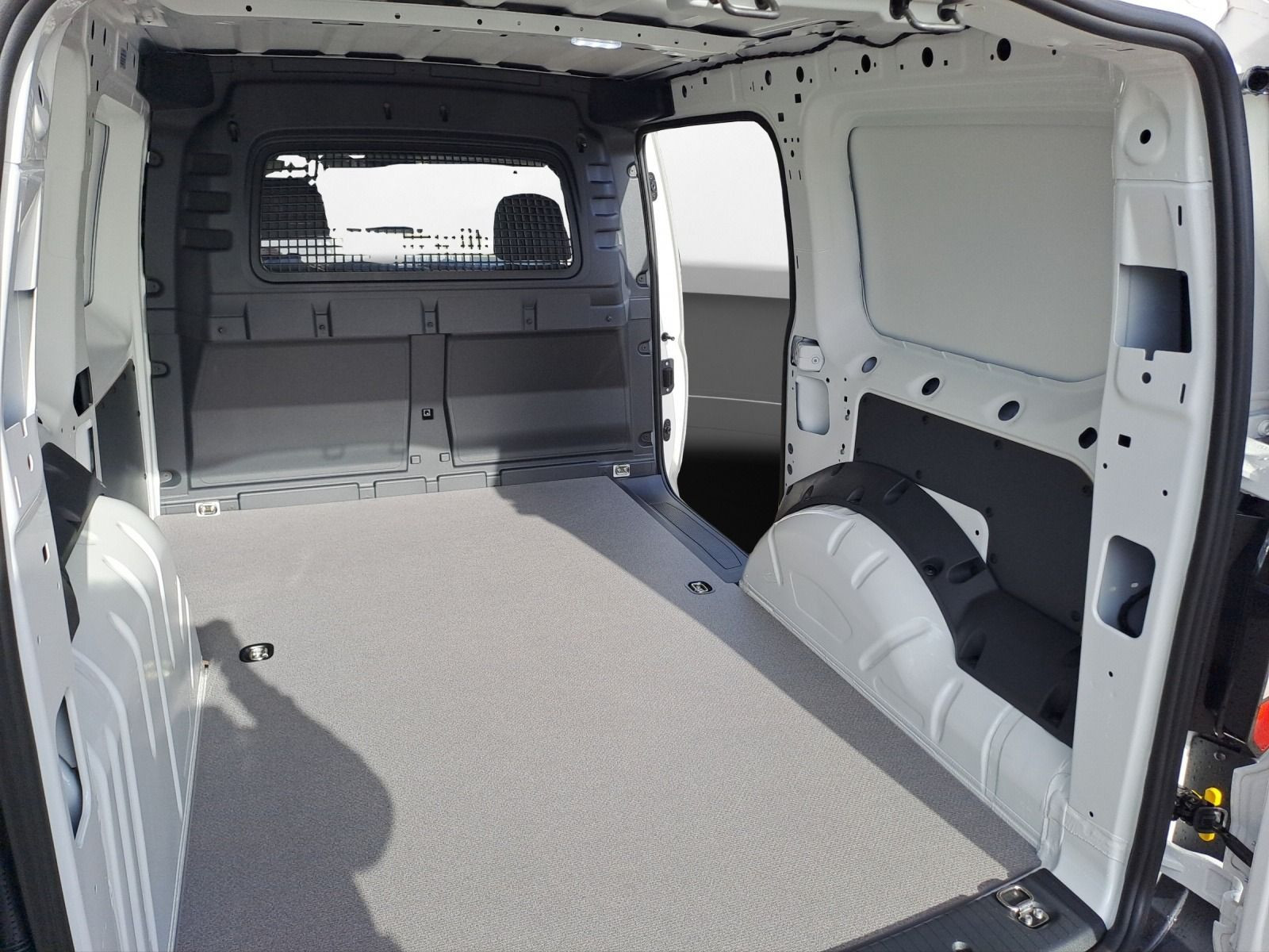 Volkswagen - Caddy Maxi_14