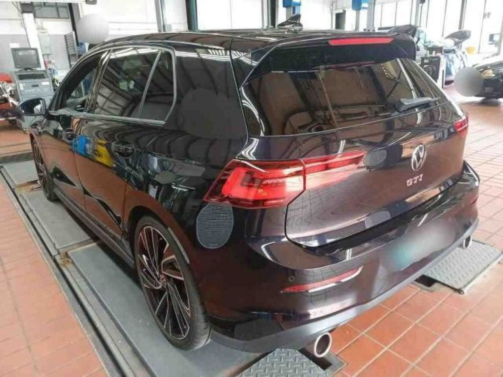 Volkswagen - Golf GTI_6