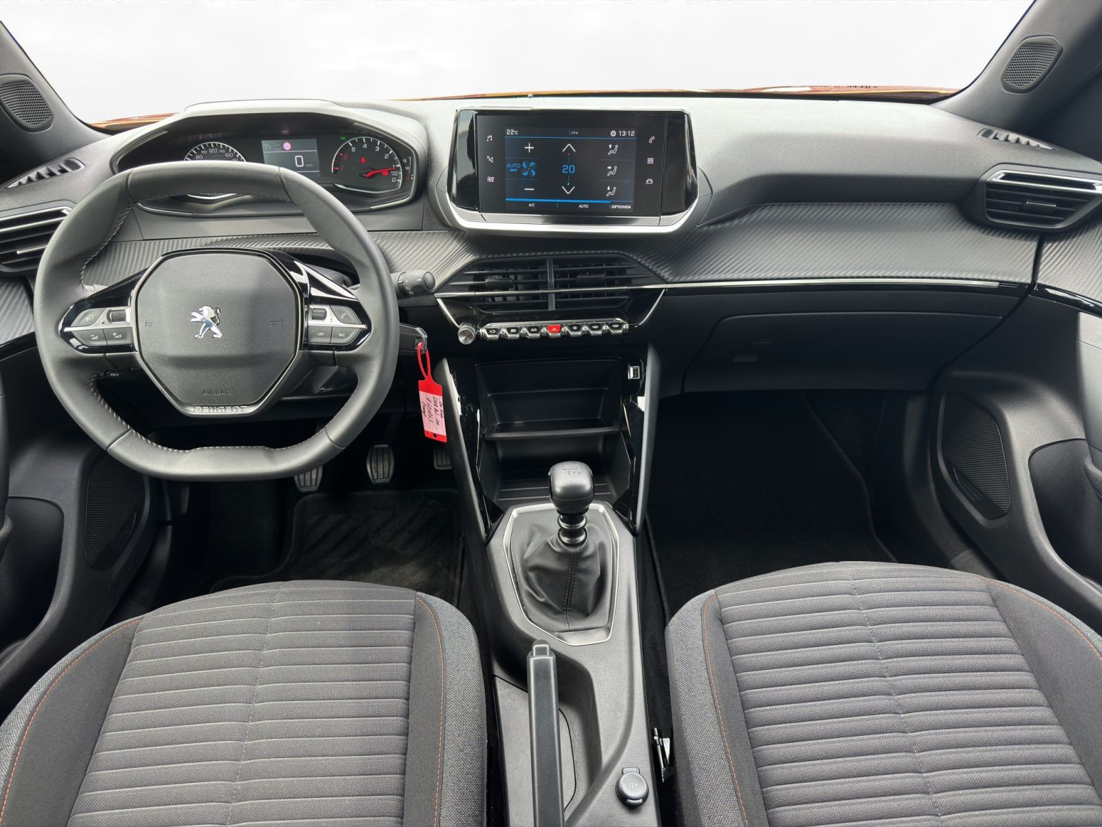 Peugeot - 2008_8