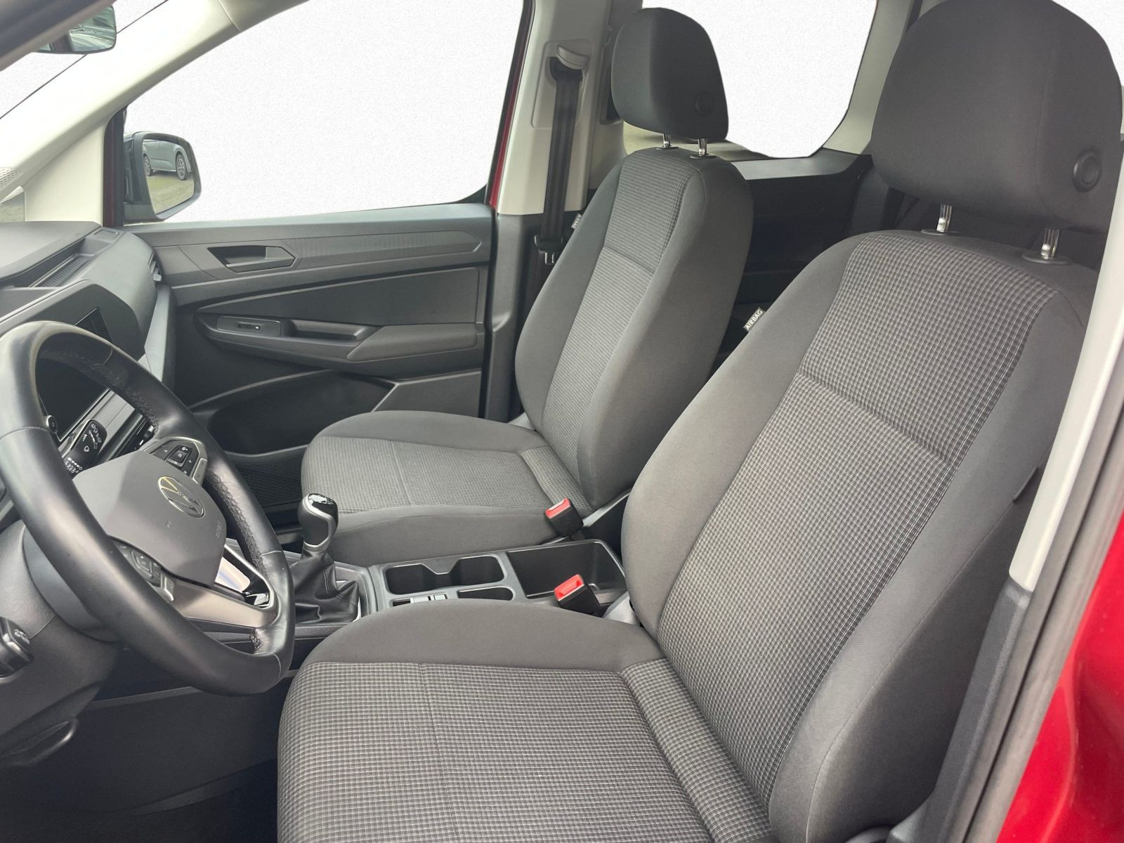 Volkswagen - Caddy_10