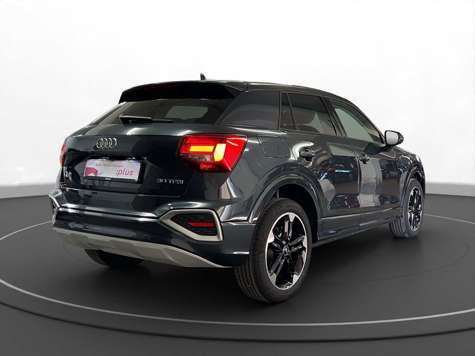 Audi - Q2_6