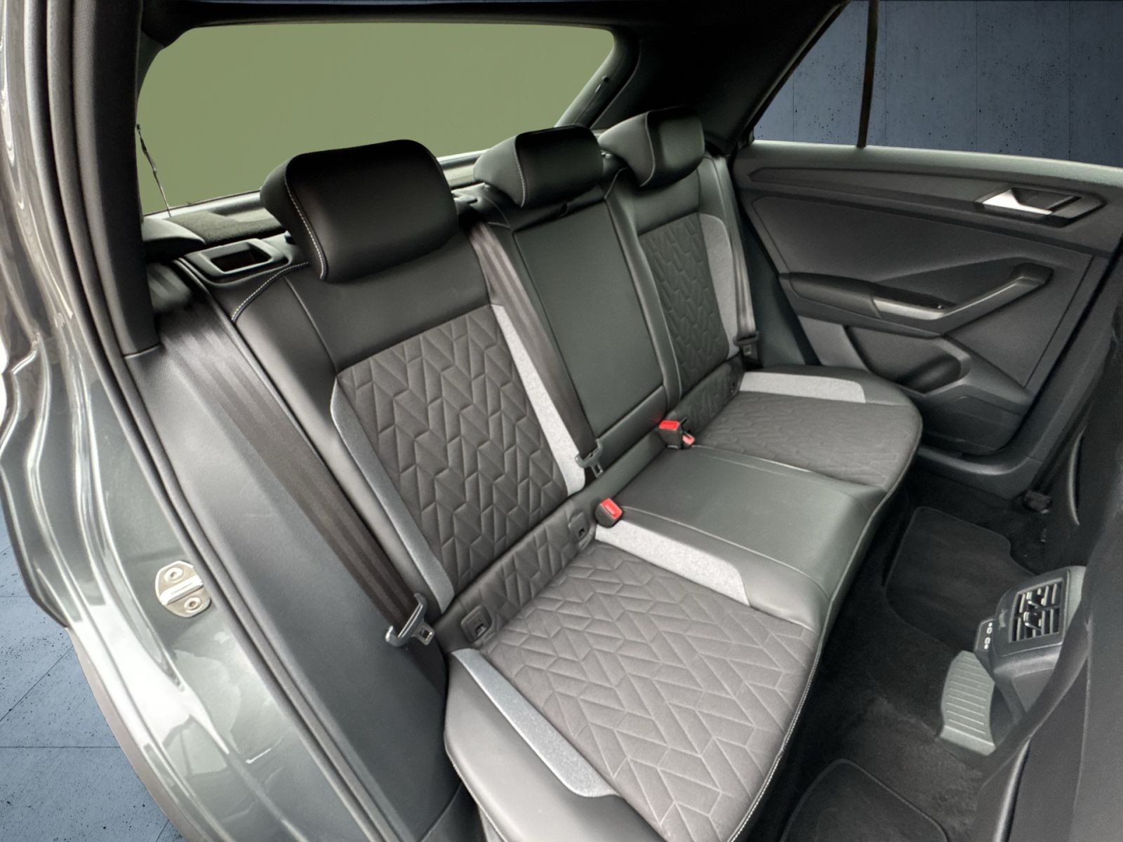 Volkswagen - T-Roc_20