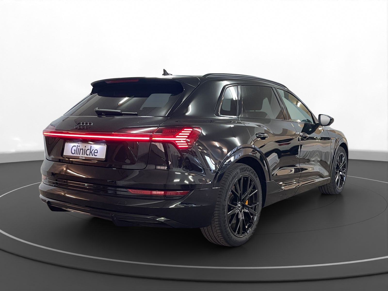 Audi - e-tron_6