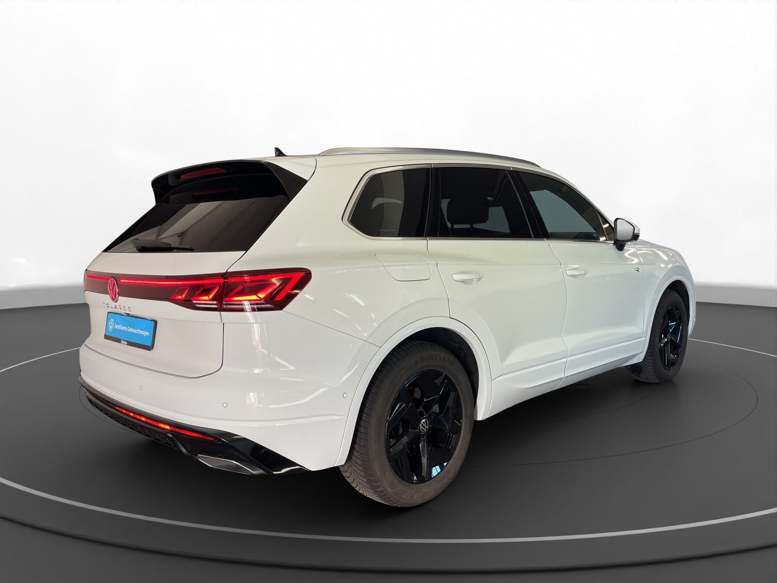 Volkswagen - Touareg_6
