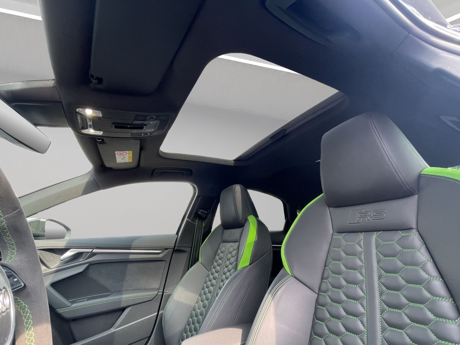 Audi - RS 3 Limousine_22