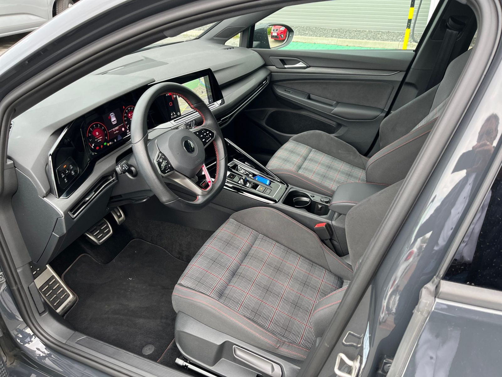 Volkswagen - Golf GTI_8