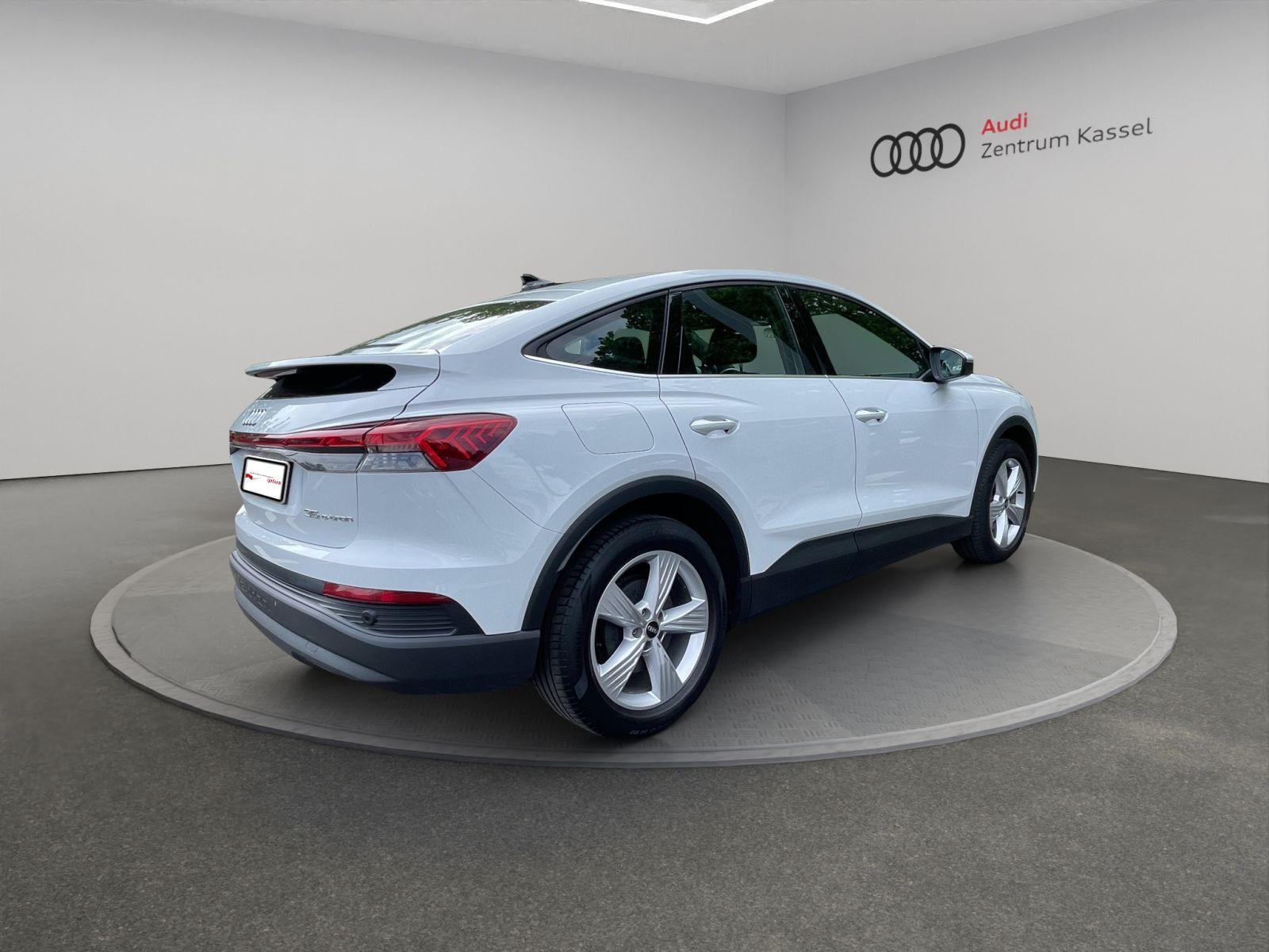 Audi - Q4 Sportback e-tron_7