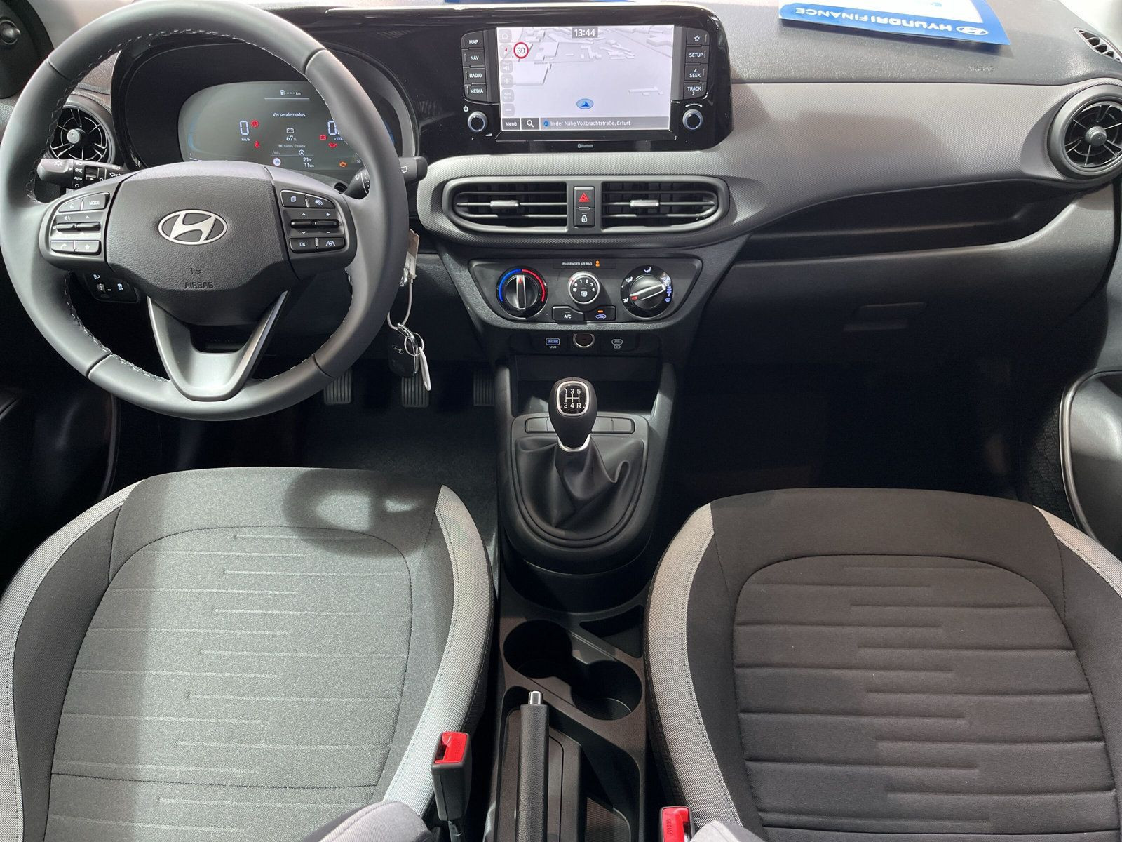 Hyundai - i10_8