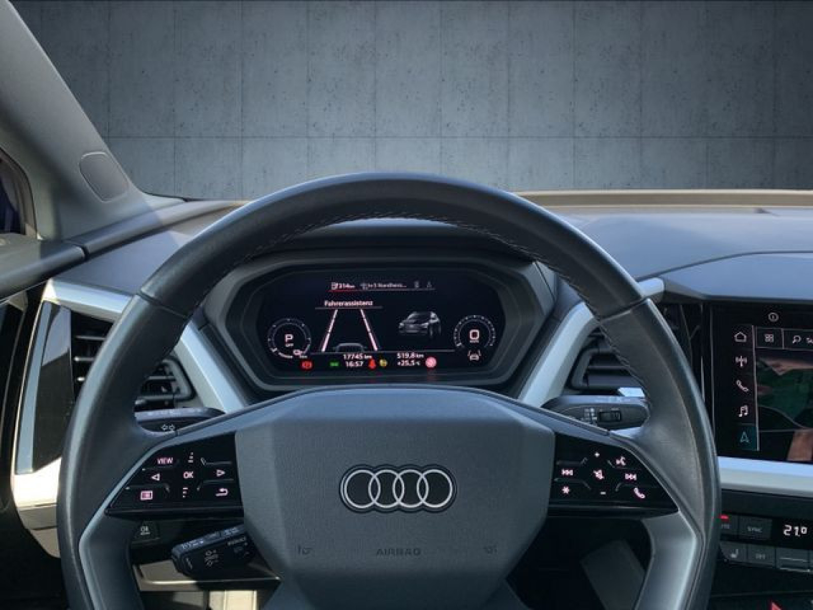 Audi - Q4 e-tron_24