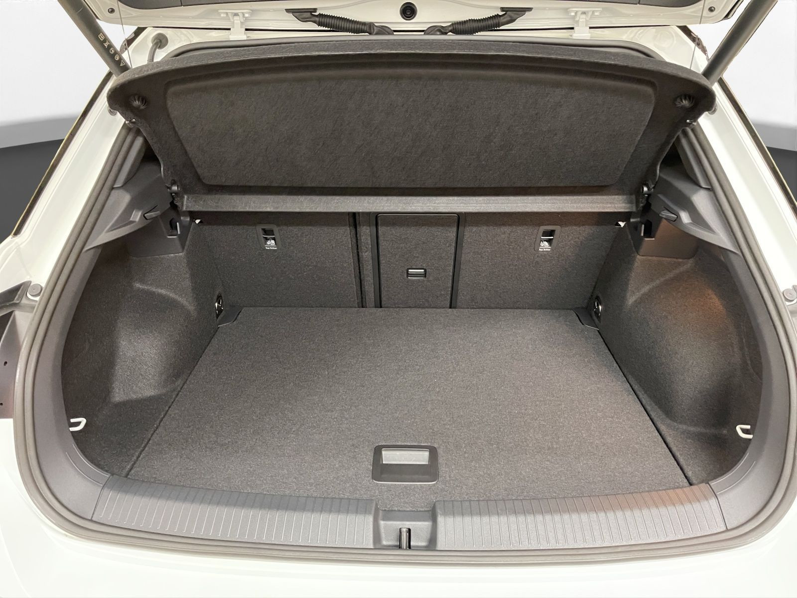Volkswagen - T-Roc_18