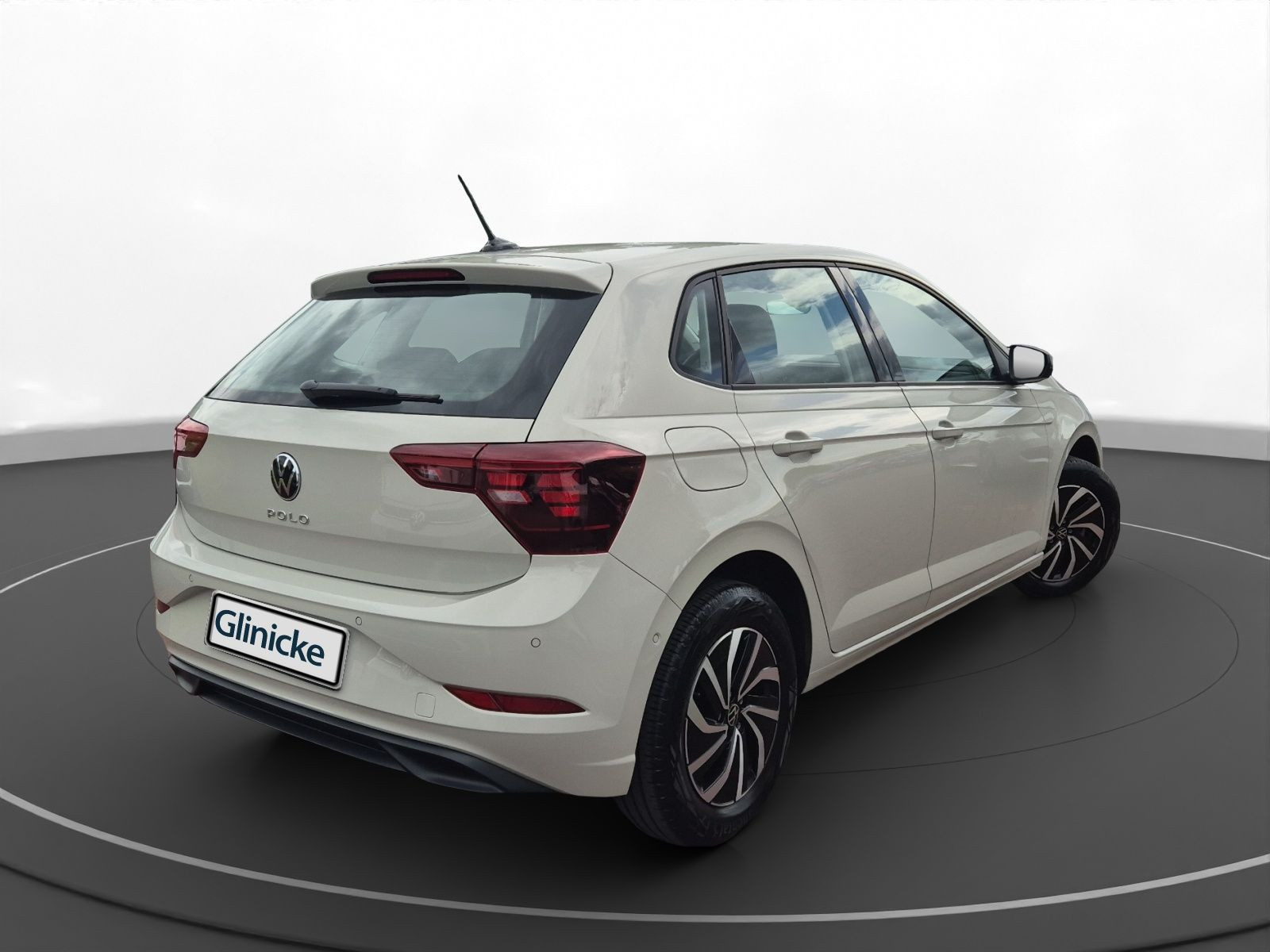 Volkswagen - Polo_9