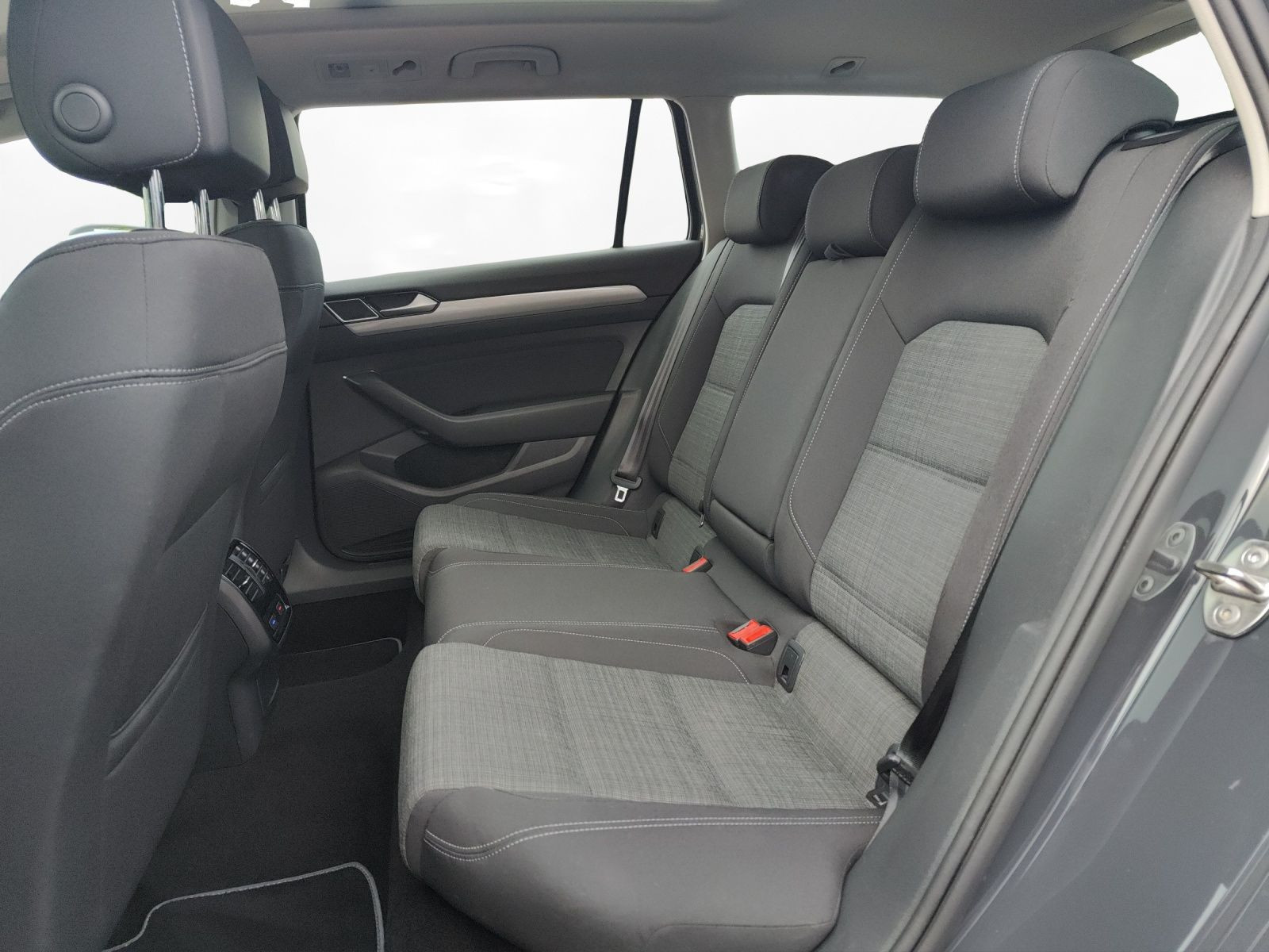 Volkswagen - Passat Variant_6