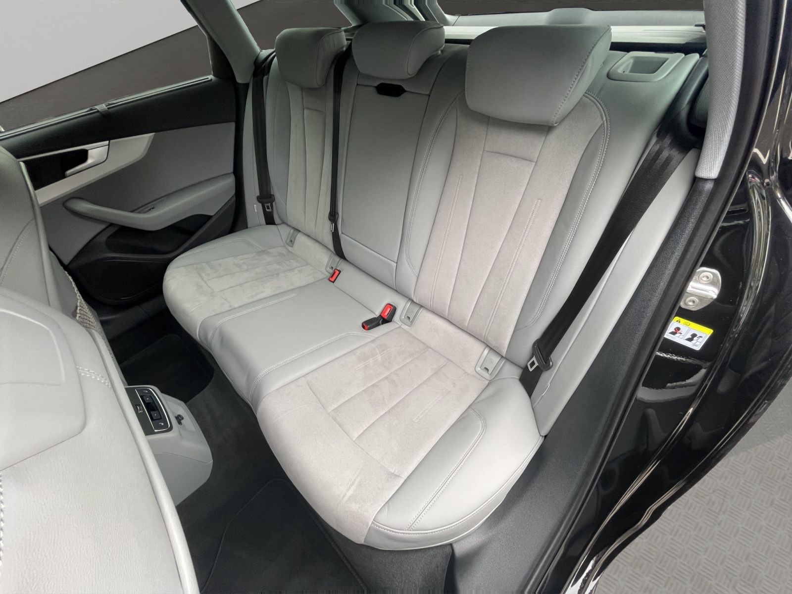 Audi - A4 Avant_18