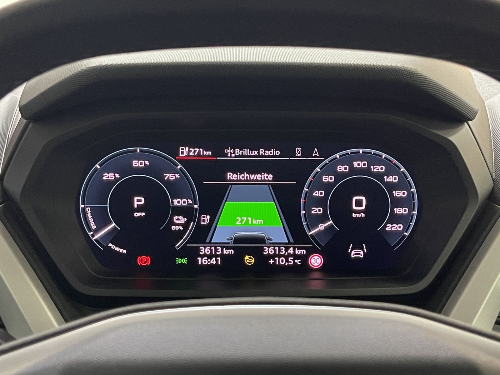 Audi - Q4 Sportback e-tron_9