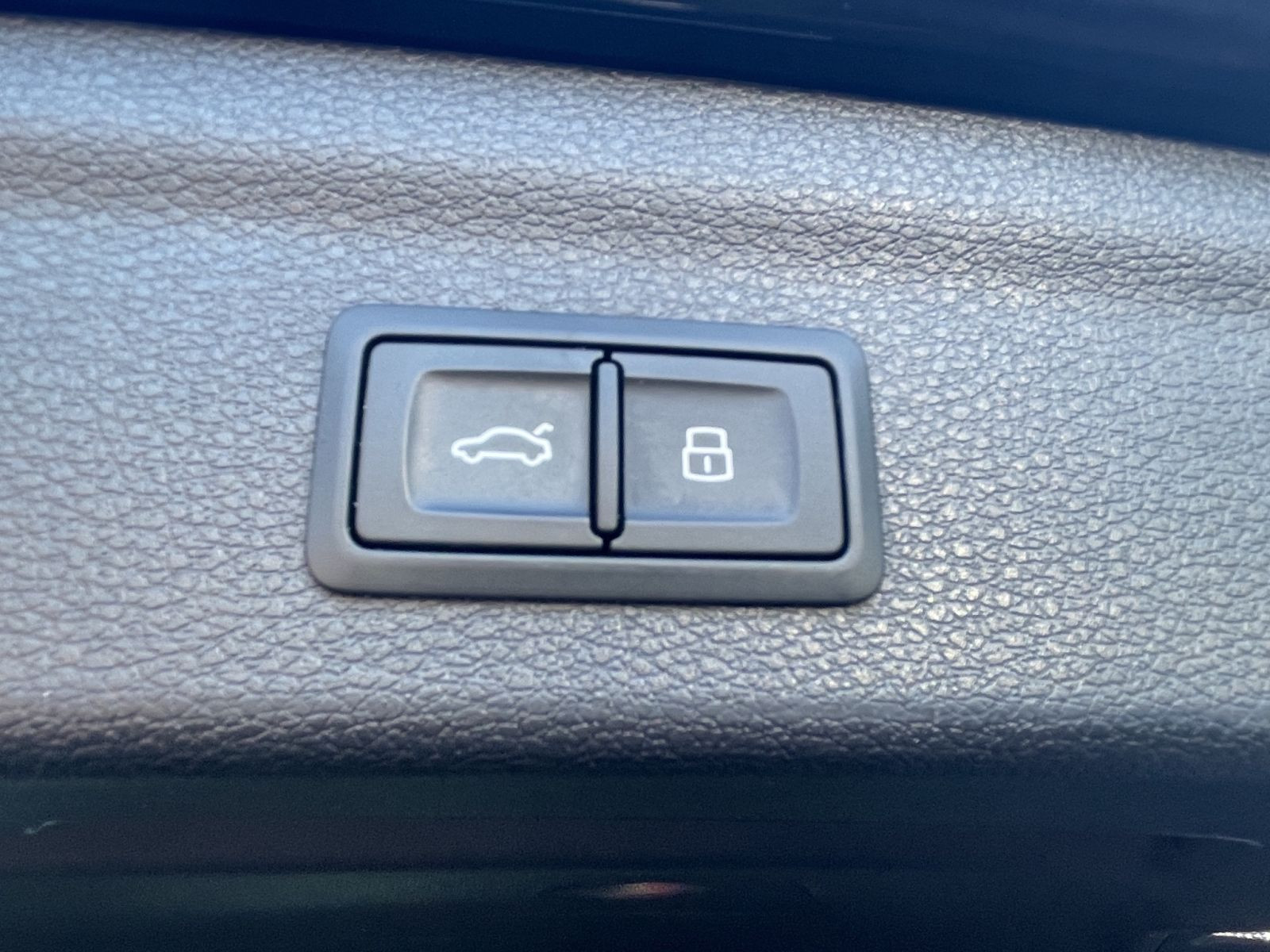 Audi - Q3_21