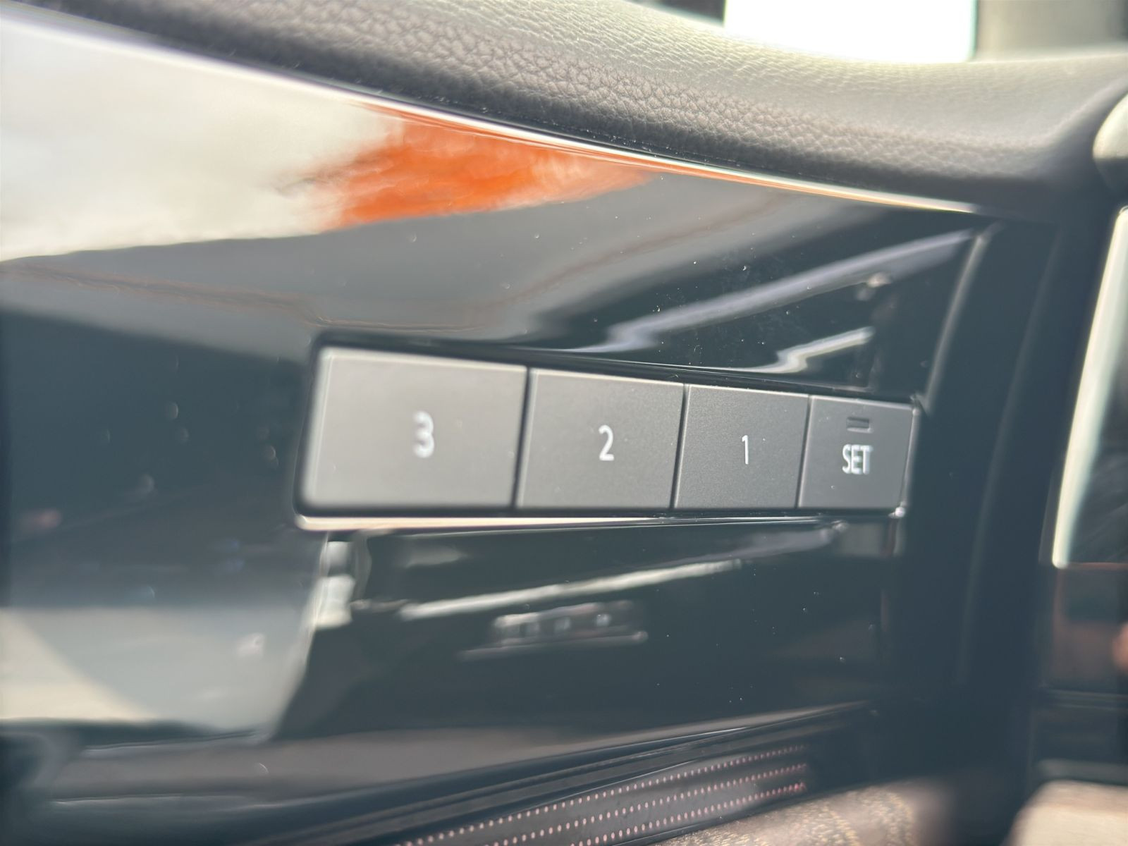 Volkswagen - Touareg_21