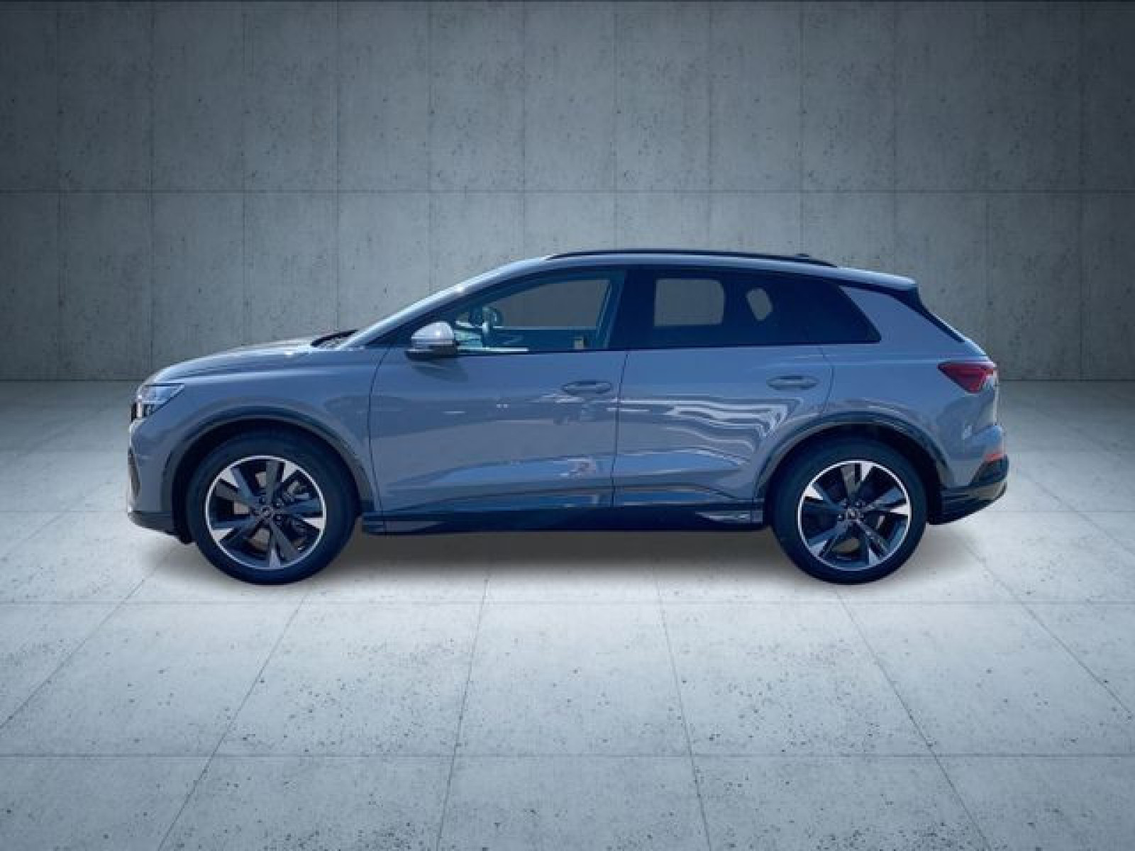 Audi - Q4 e-tron_5