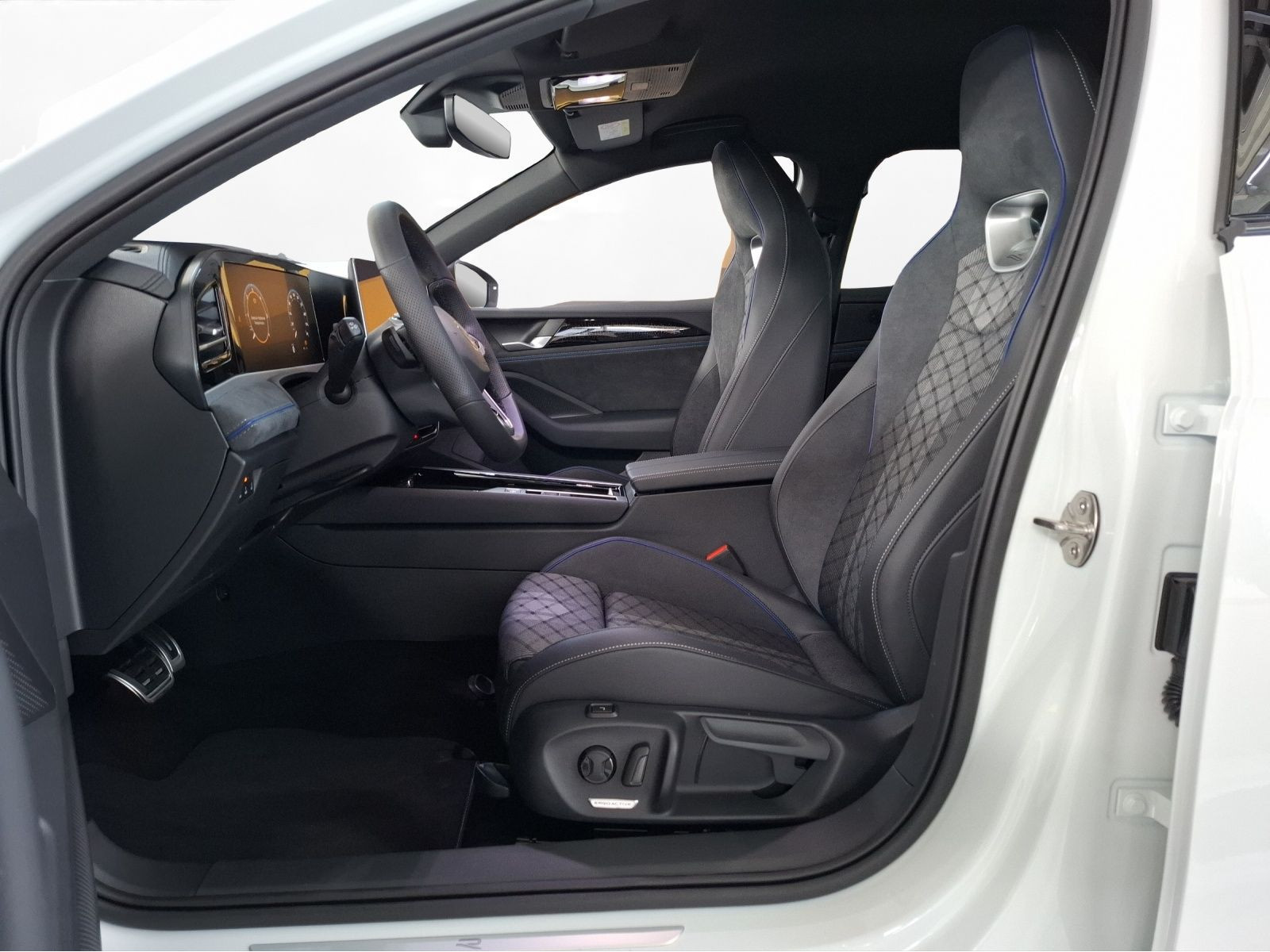 Volkswagen - Passat Variant_4