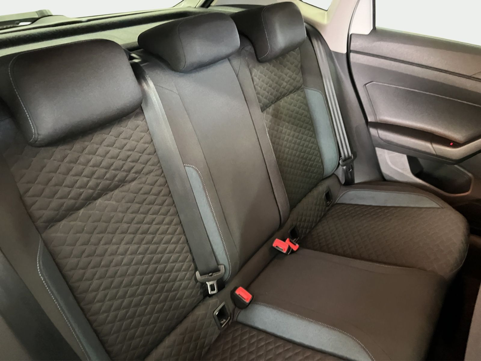 Volkswagen - Polo_19