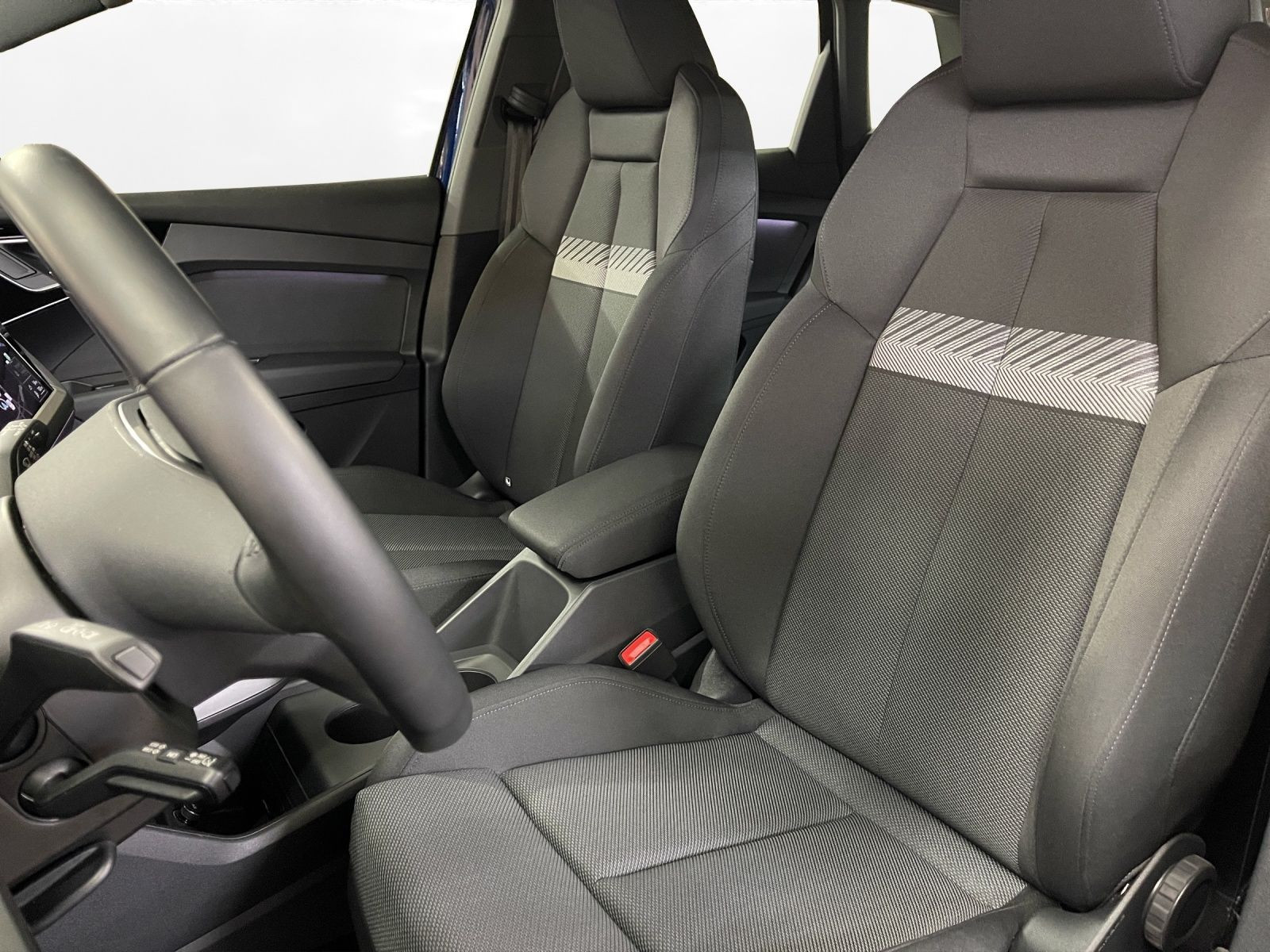 Audi - Q4 e-tron_17