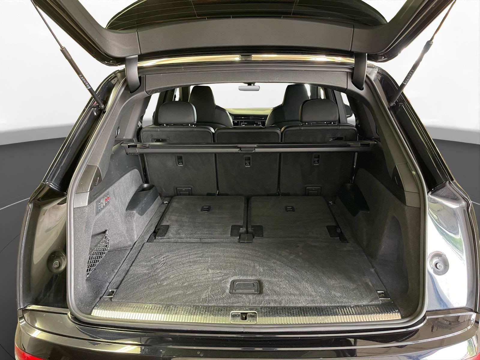 Audi - SQ7_24