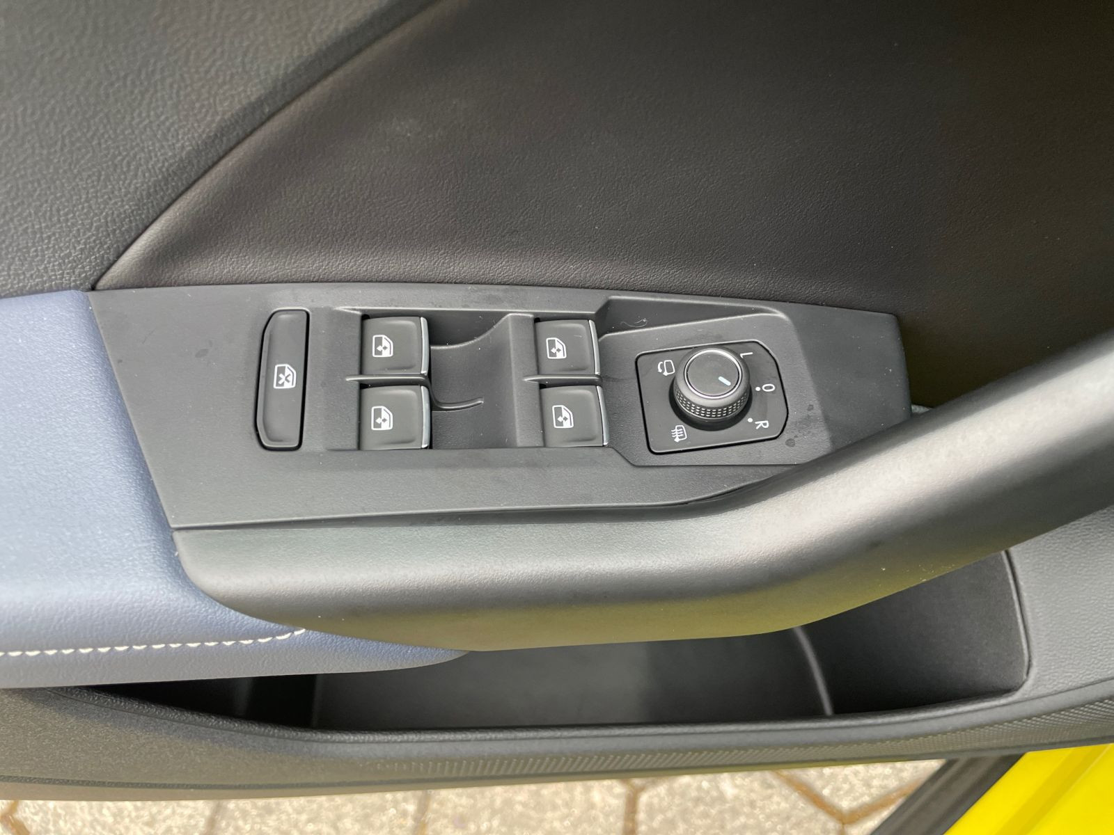 Volkswagen - T-Cross_18