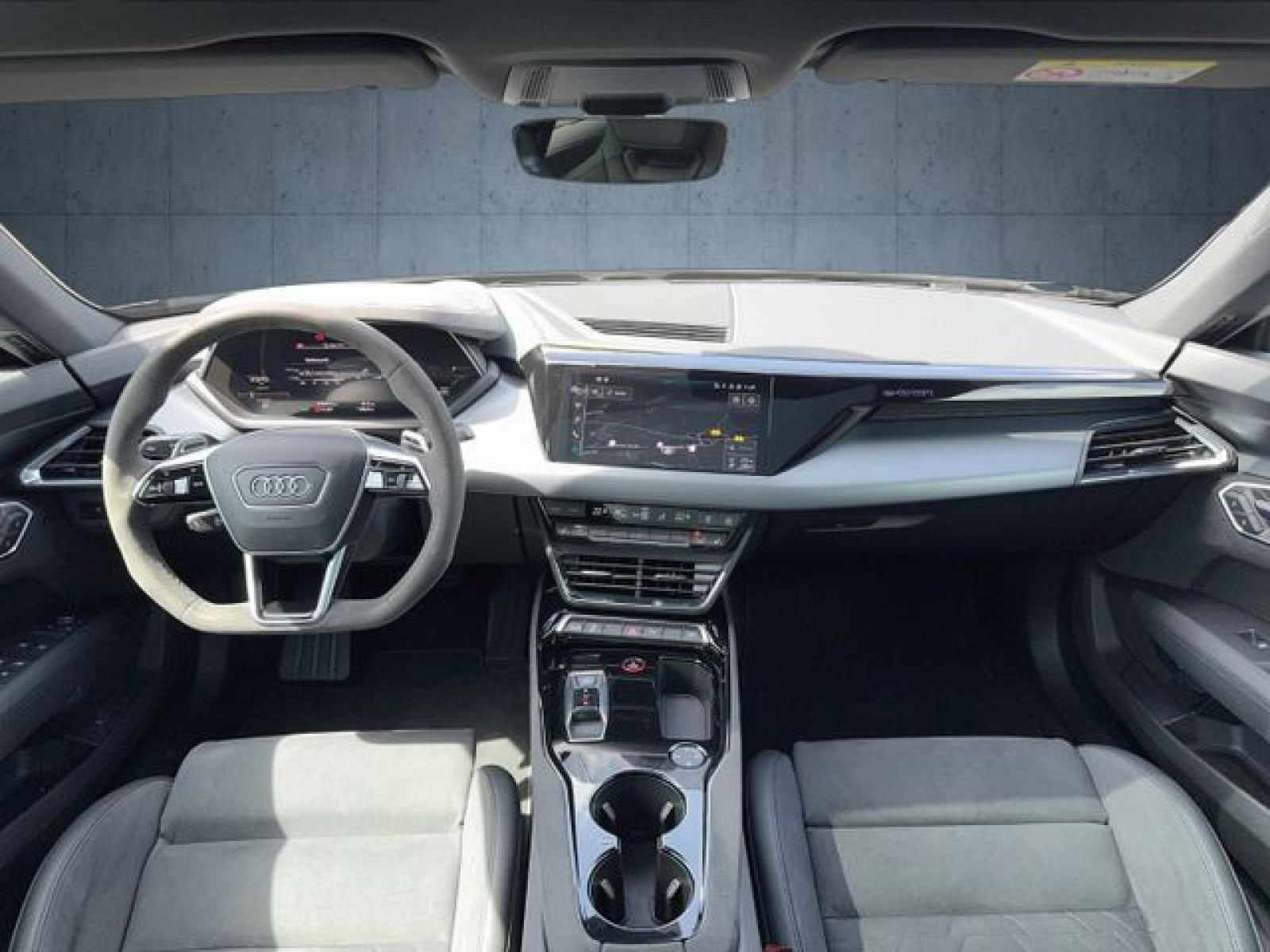 Audi - e-tron GT quattro_12