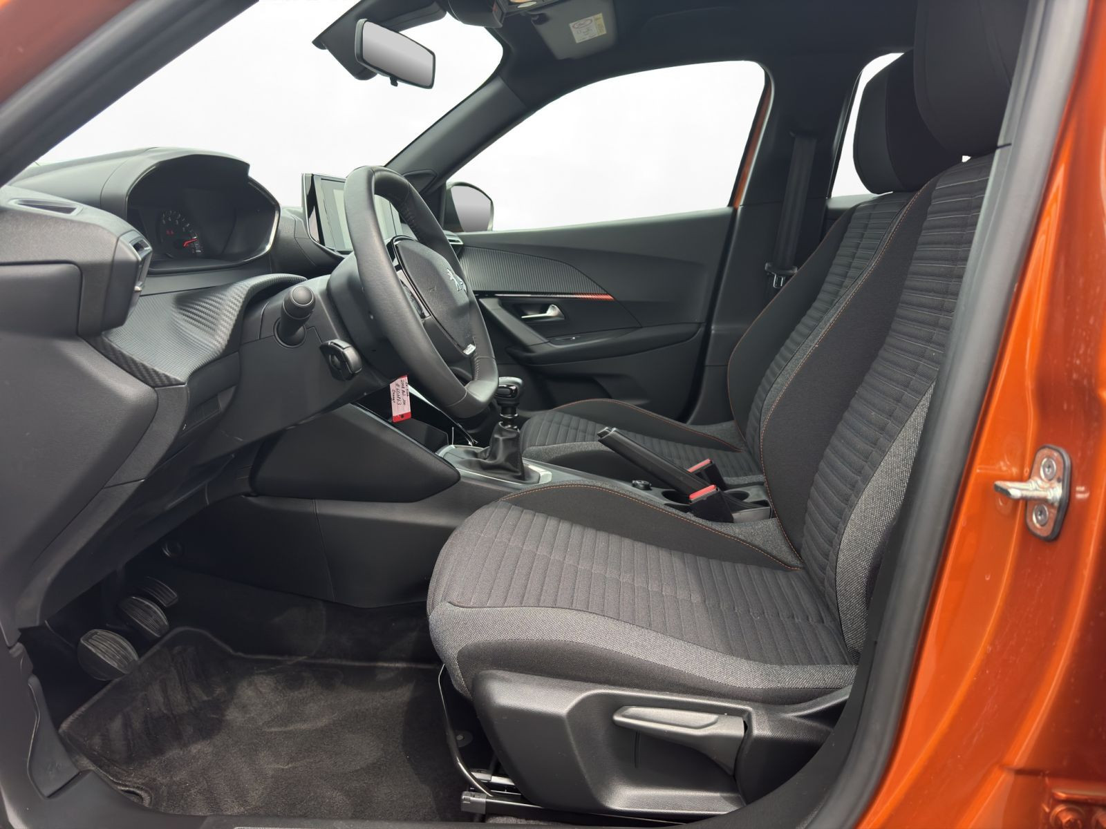 Peugeot - 2008_9