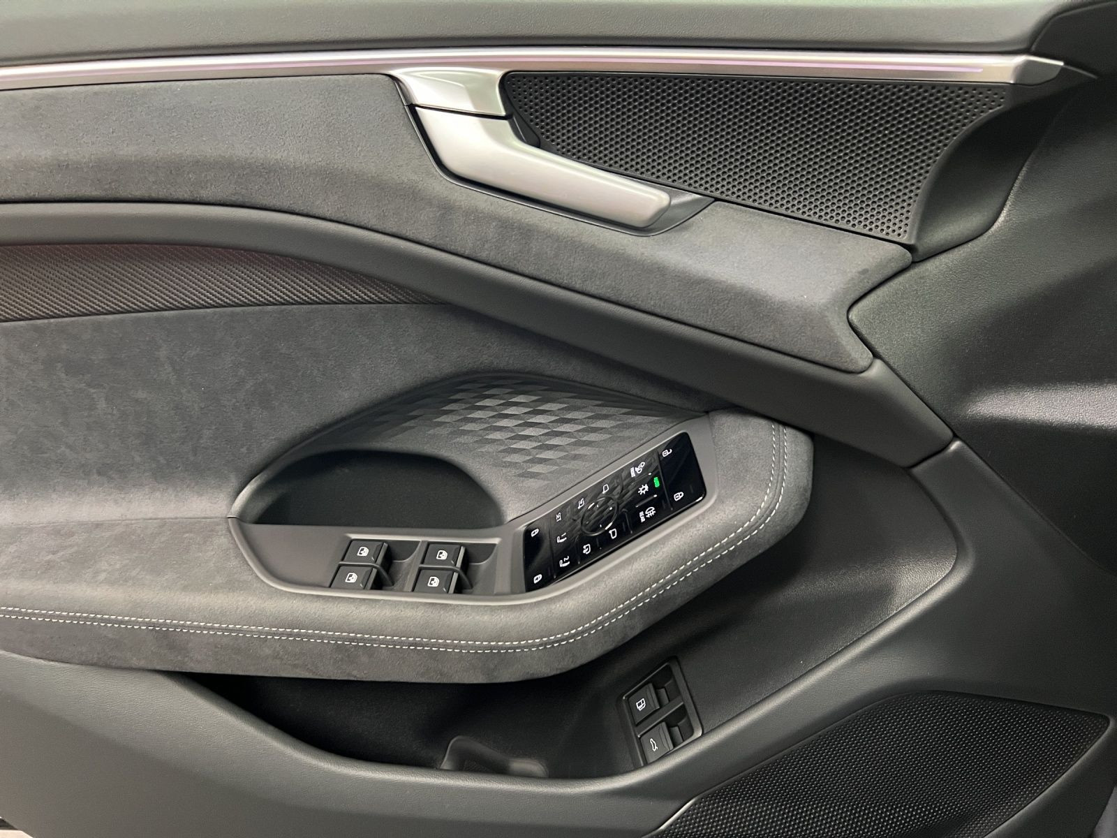 Audi - A6 Limousine_15
