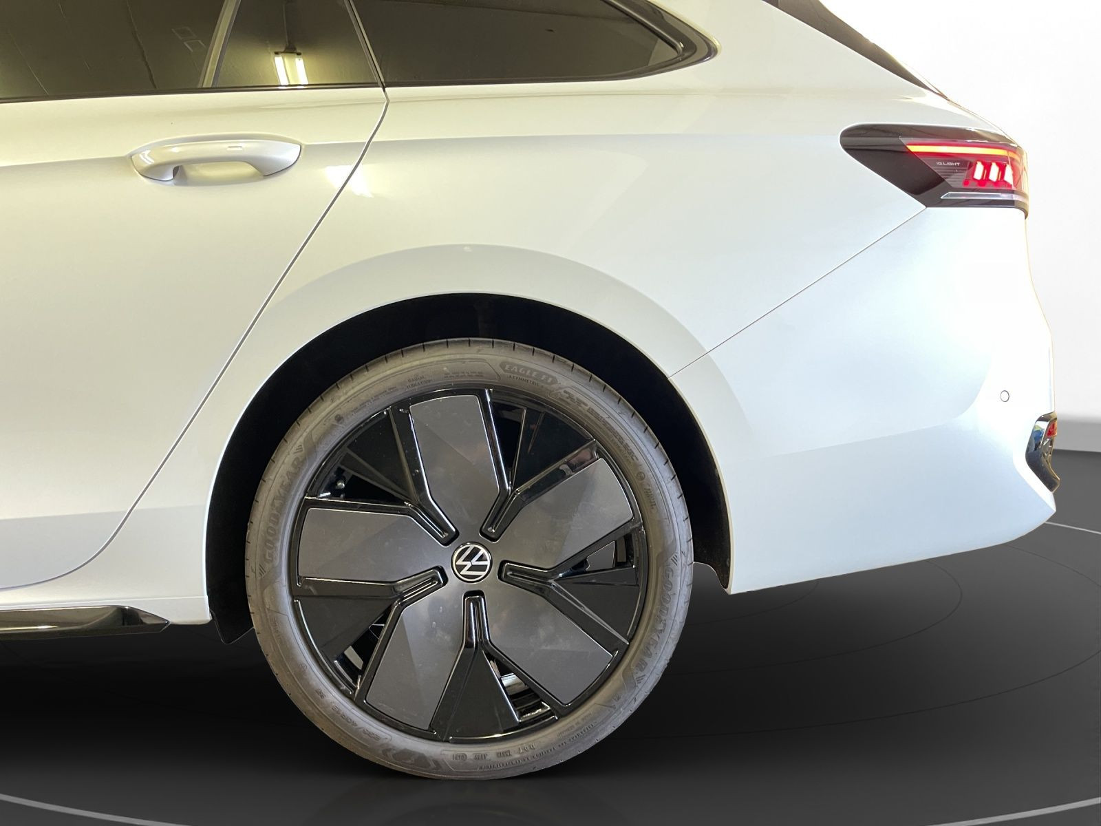 Volkswagen - Passat Variant_14