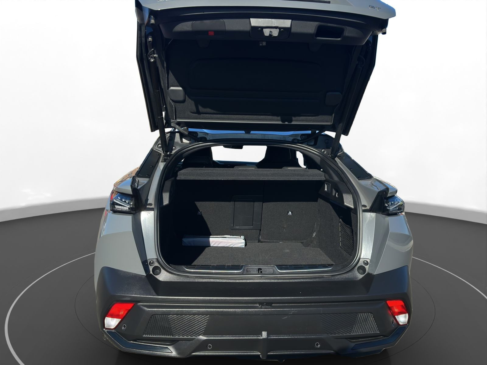 Peugeot - 408_8