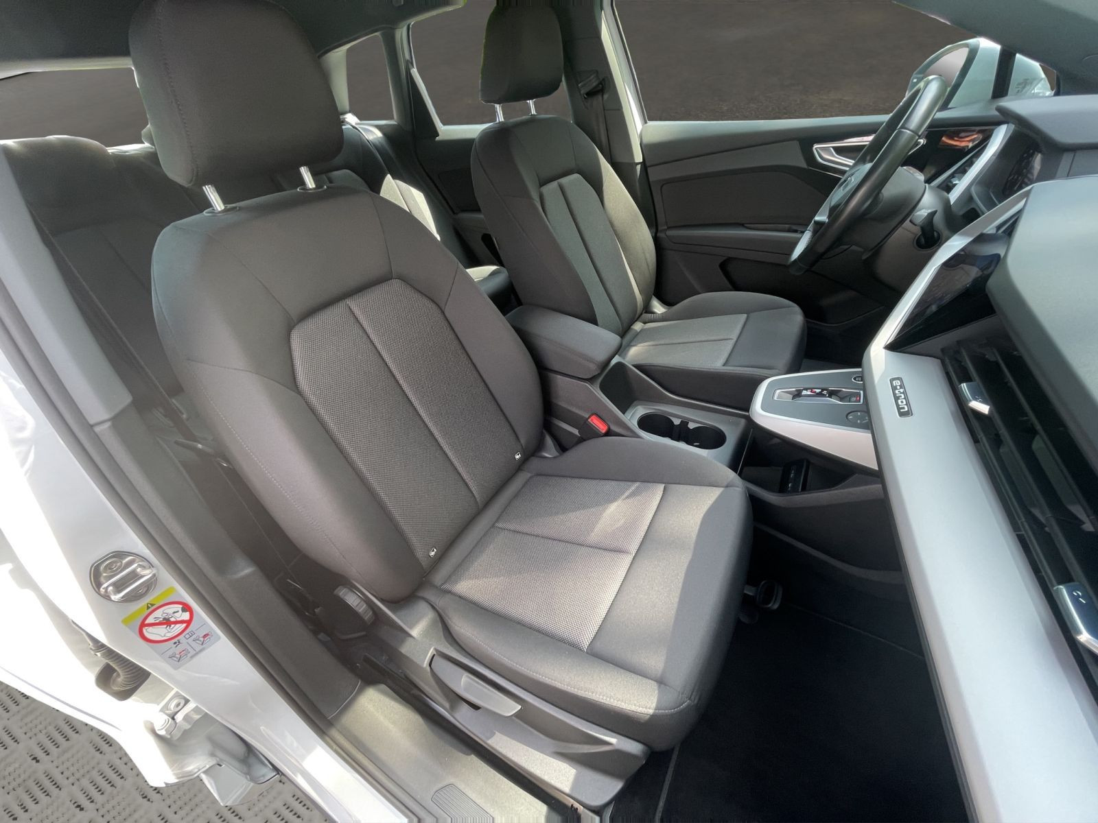Audi - Q4_19