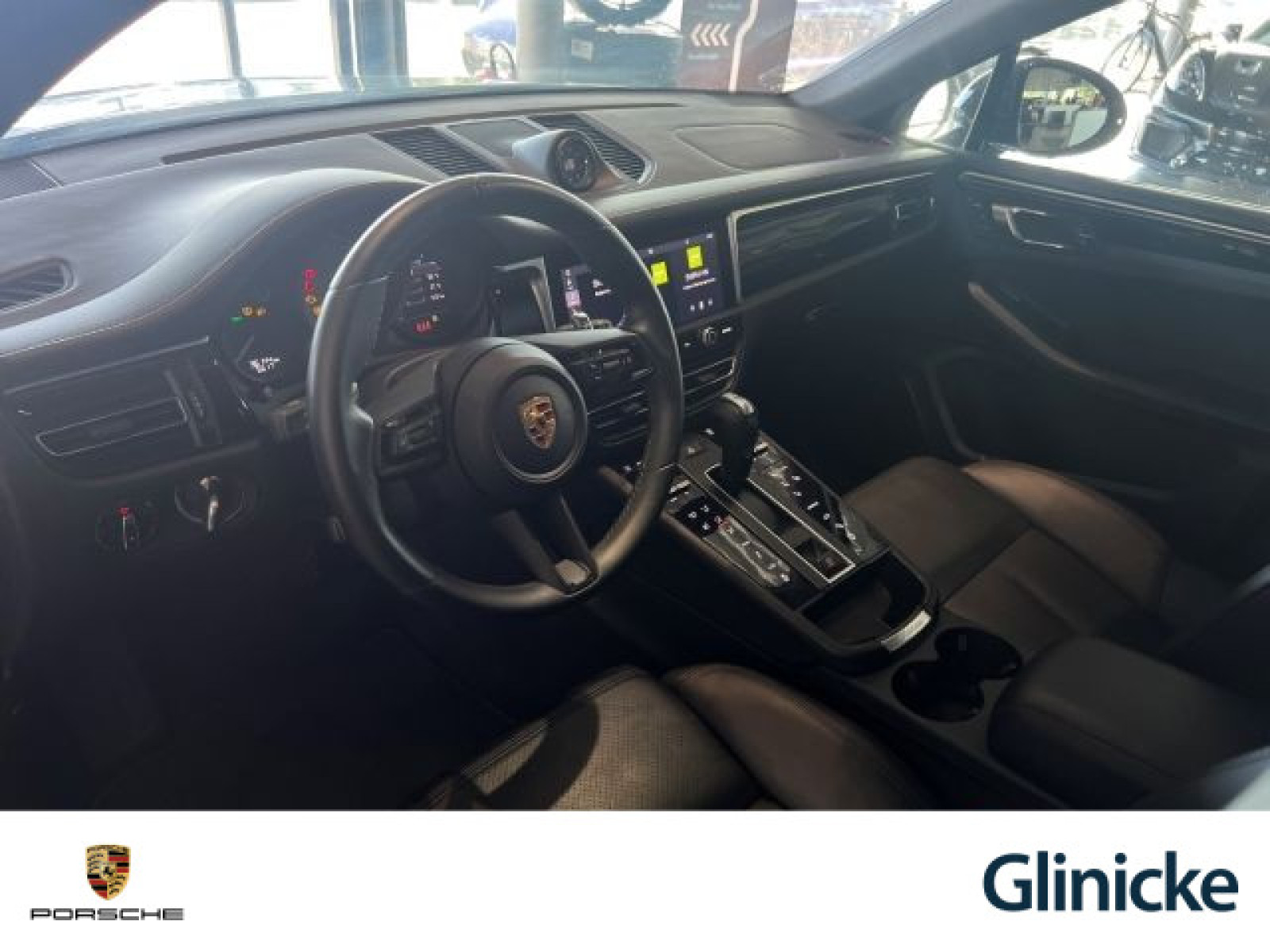 Porsche - Macan_11