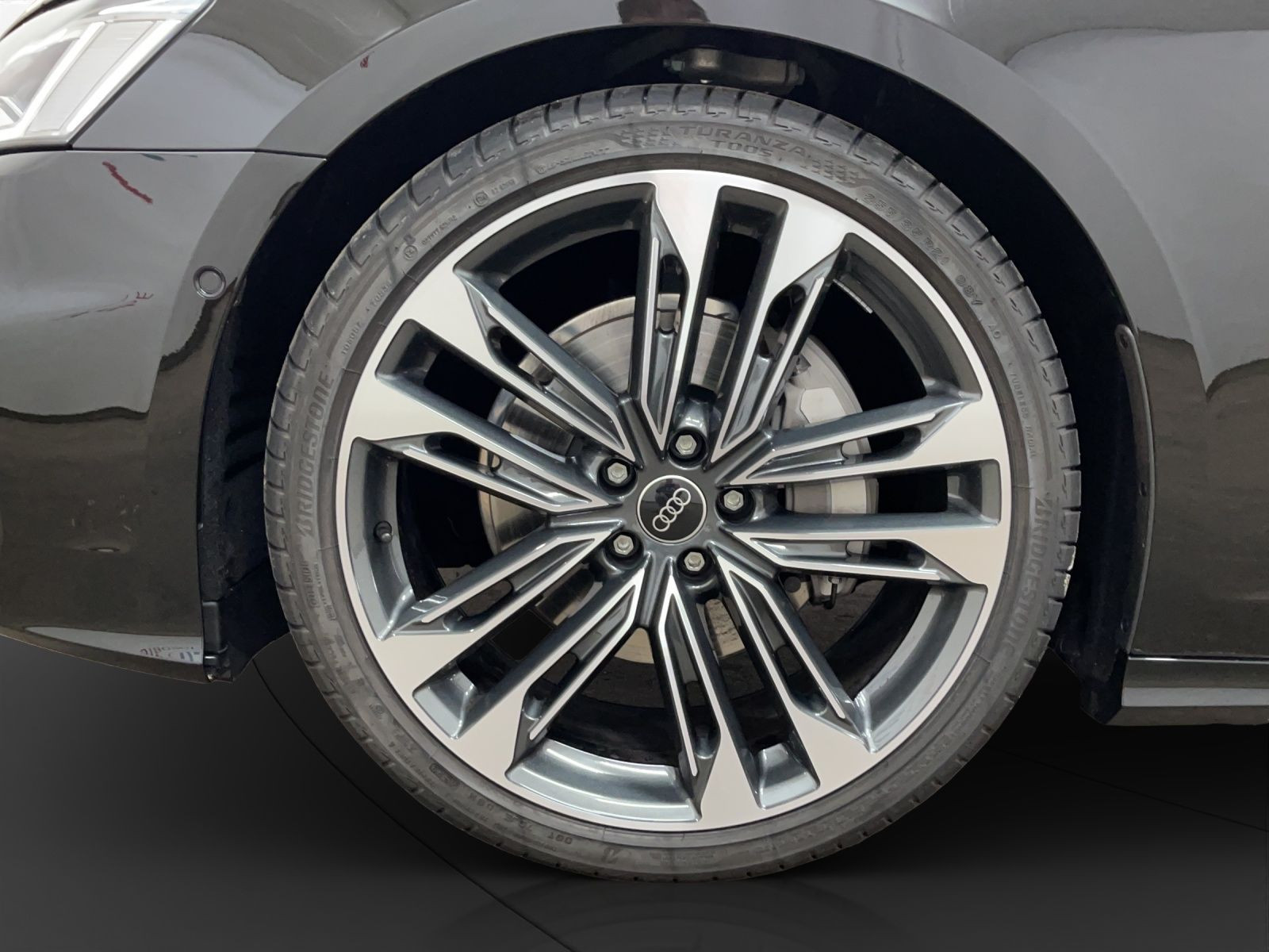 Audi - A6 Avant_9