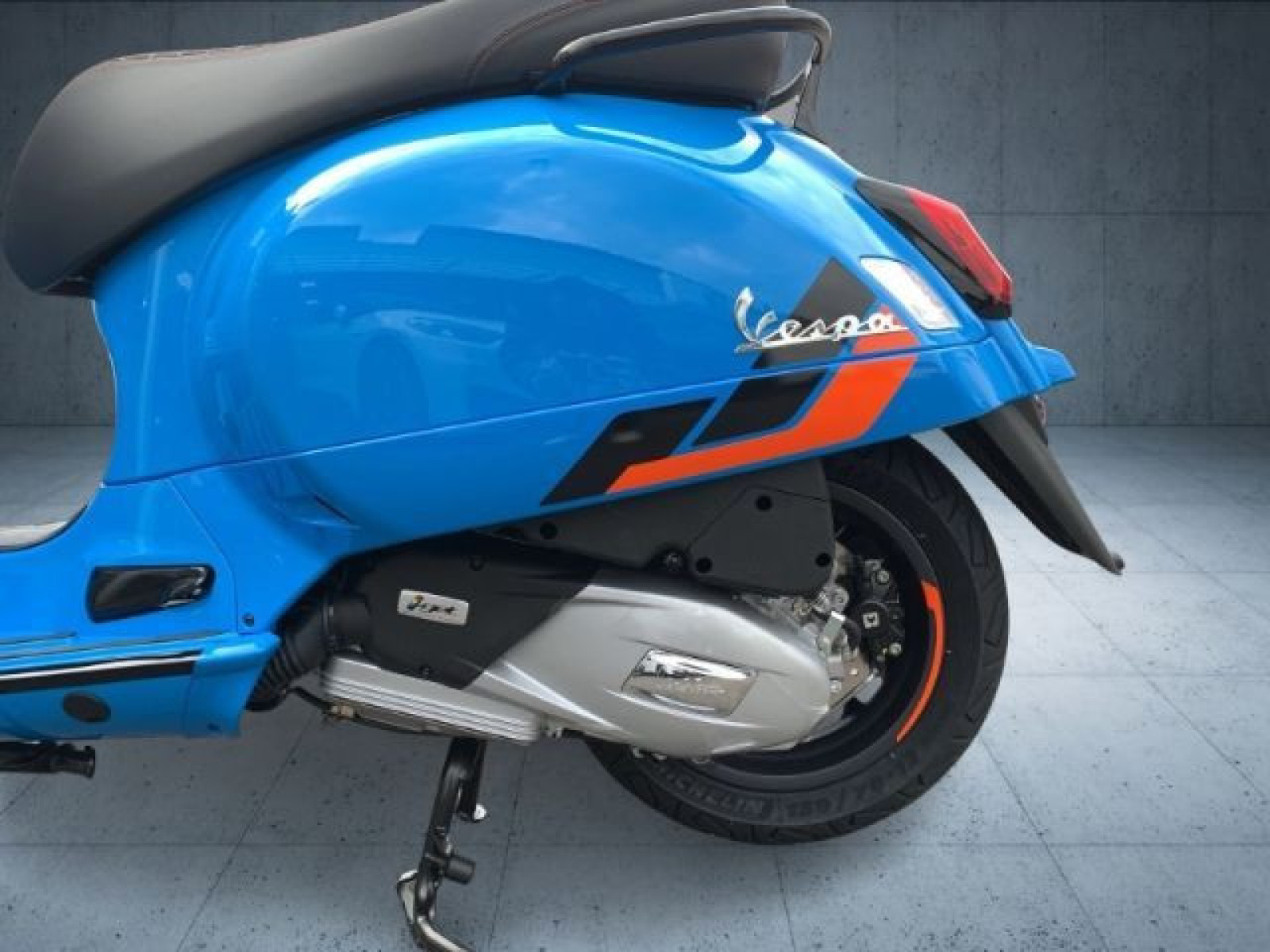 Piaggio - _18