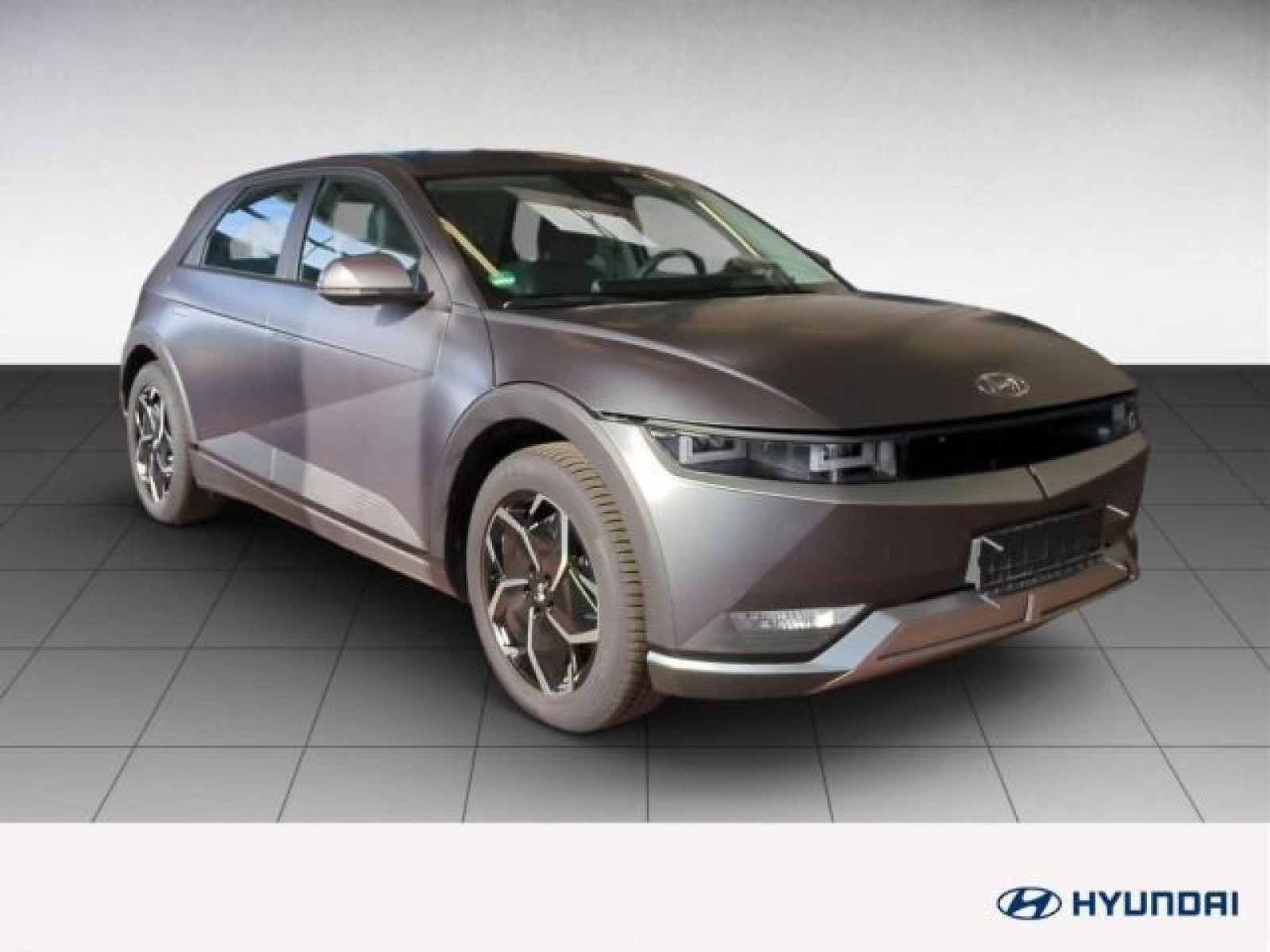 Hyundai - IONIQ 5_3