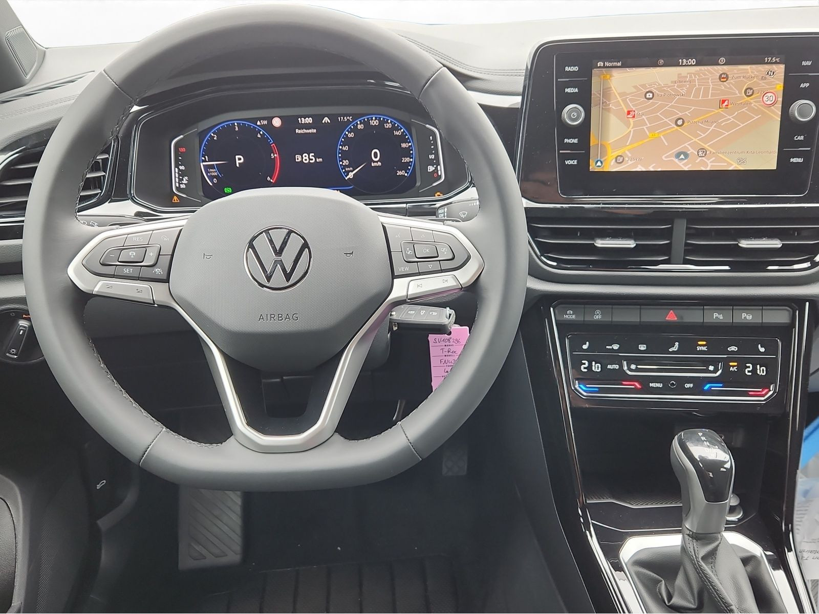 Volkswagen - T-Roc_13