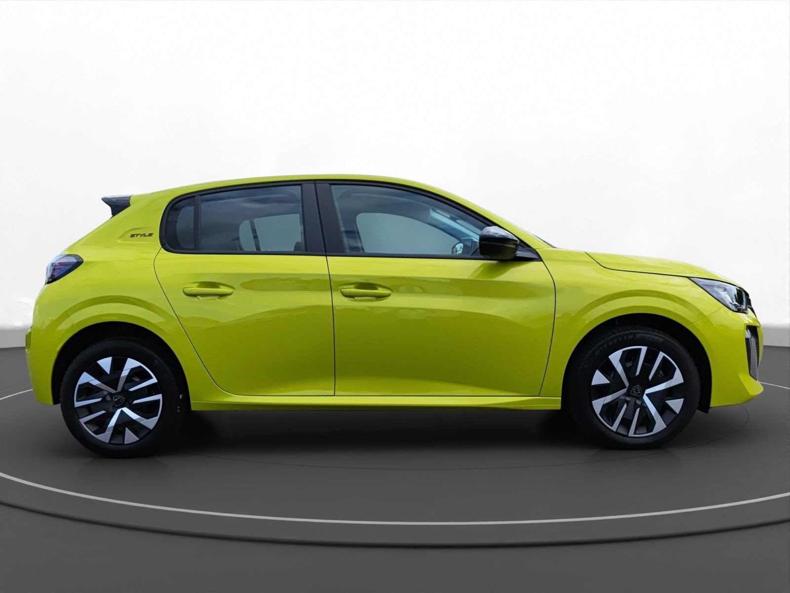 Peugeot - 208_6