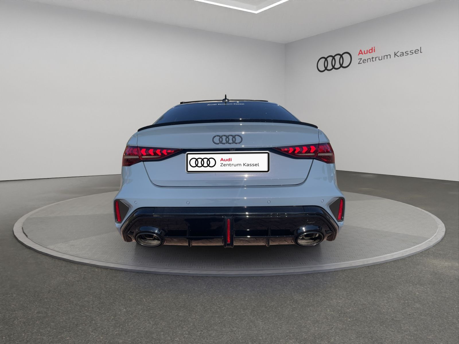 Audi - RS 3 Limousine_6